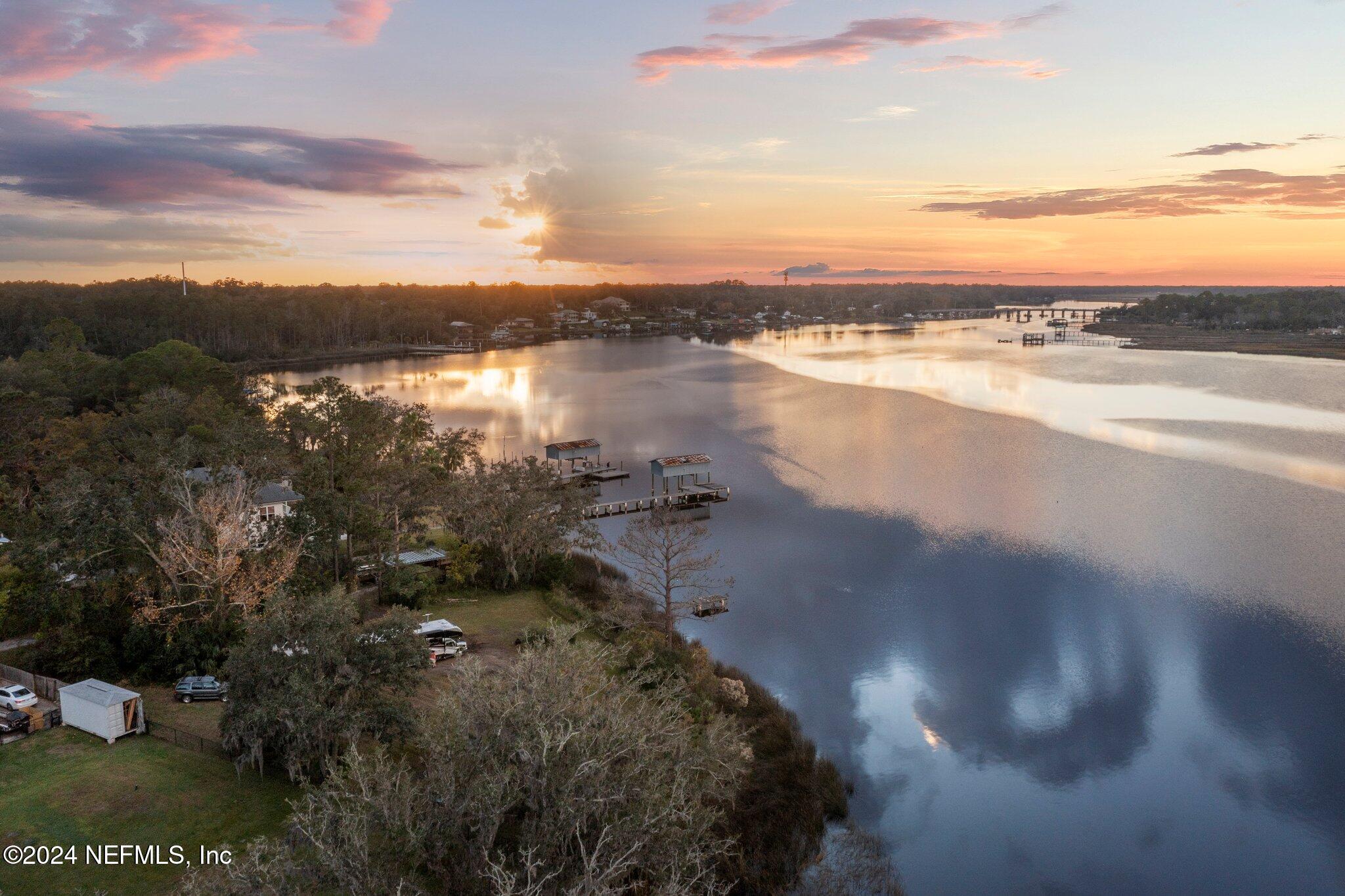 1779 CARBONDALE Drive N