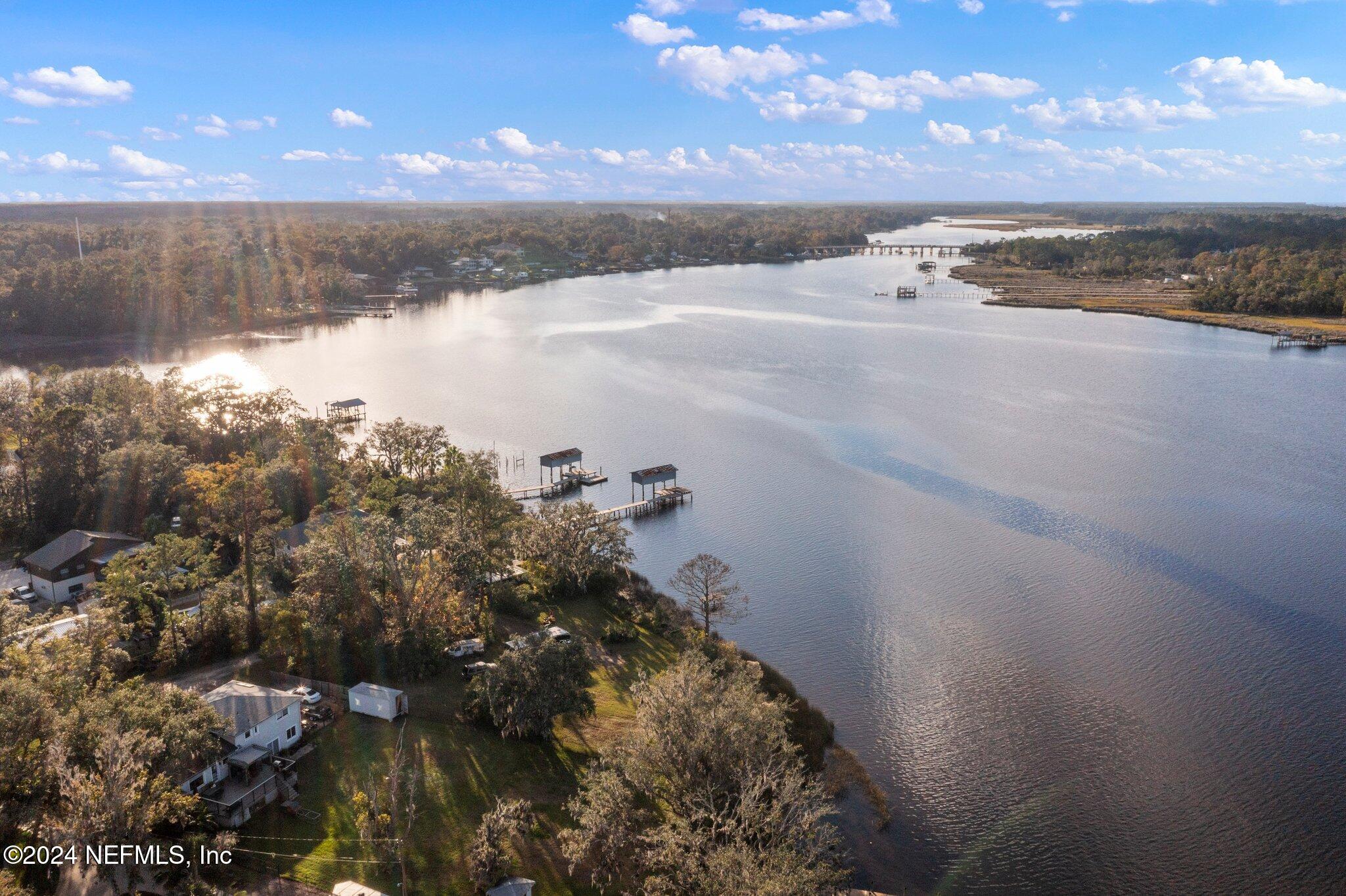 1779 CARBONDALE Drive N