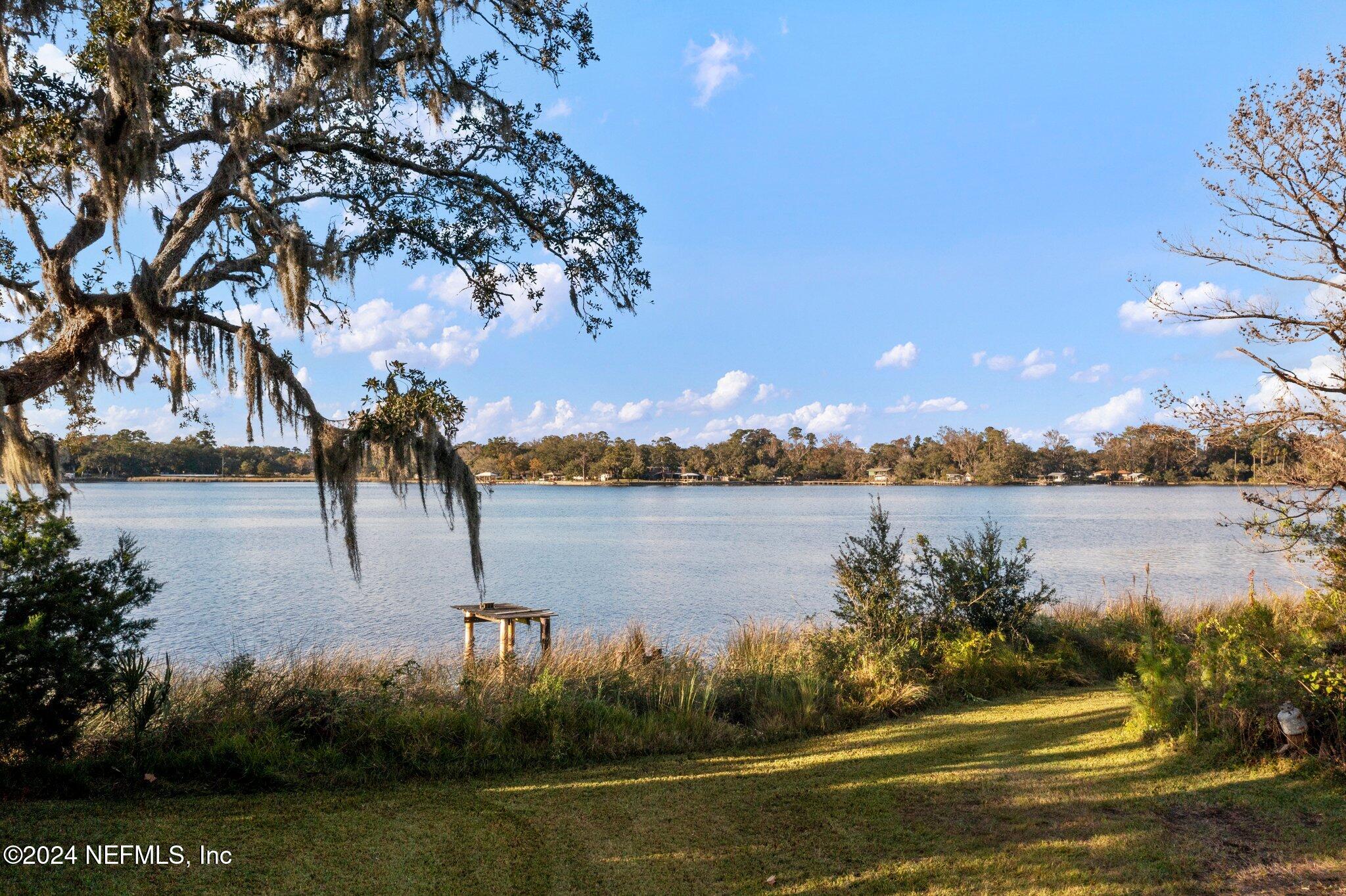 1779 CARBONDALE Drive N