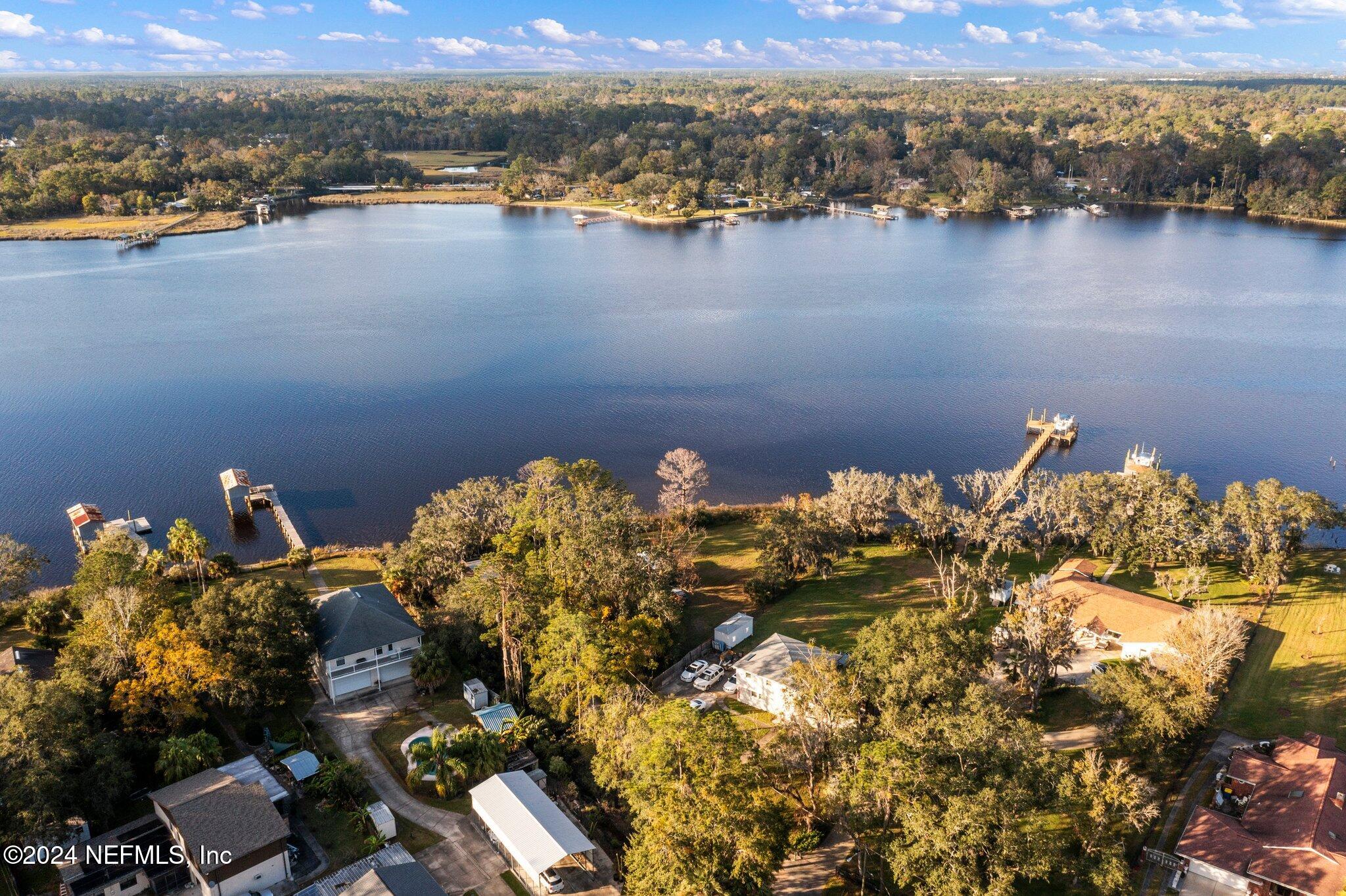 1779 CARBONDALE Drive N