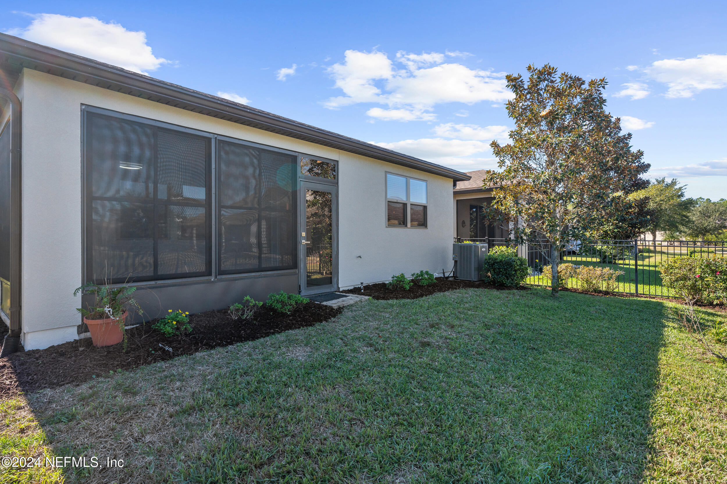 53 WOODBRIAR Road