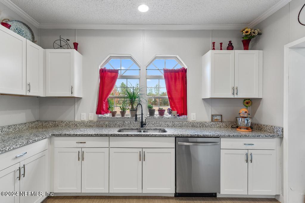 2949 BARBARA Lane
