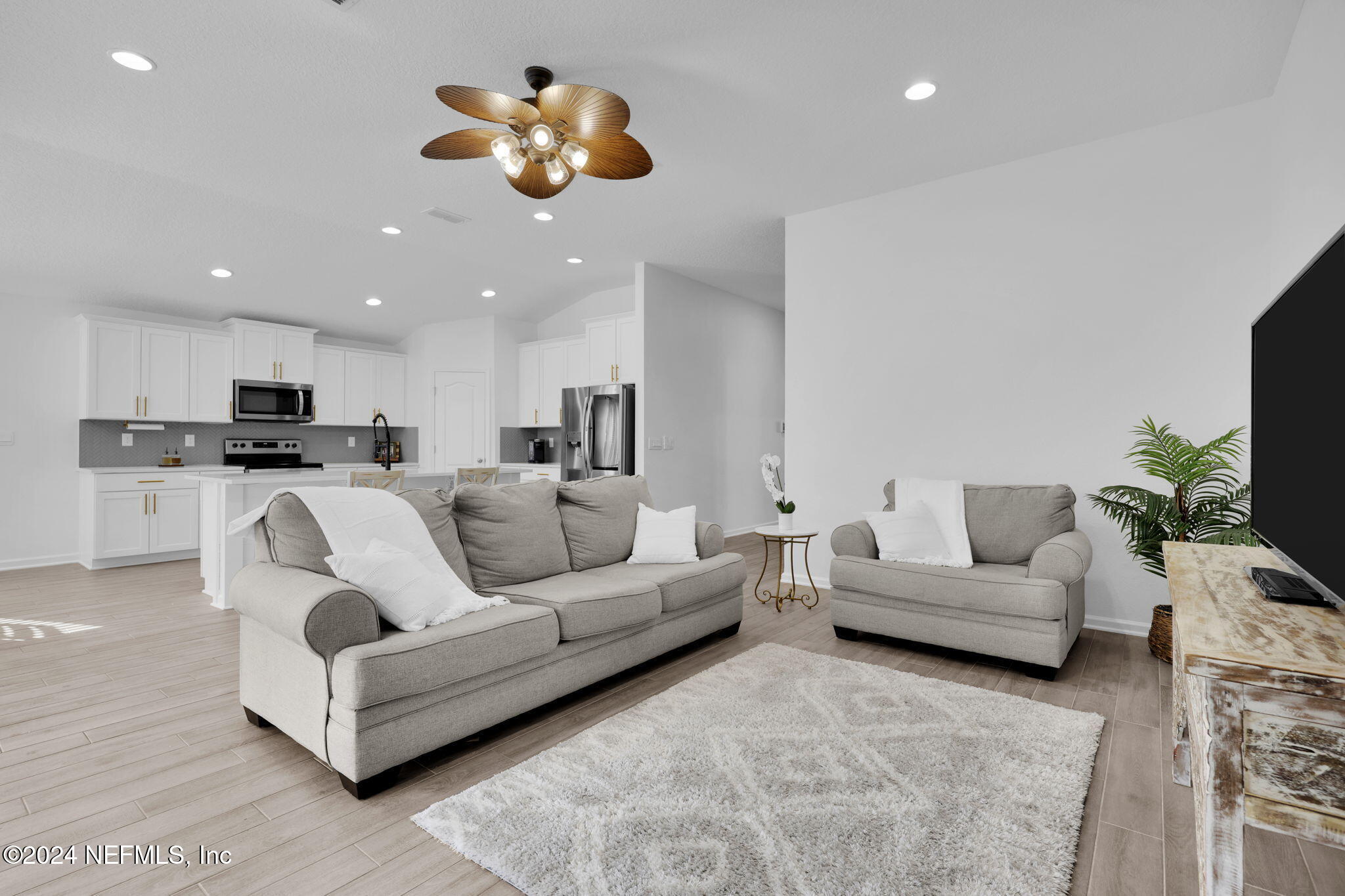 65669 EDGEWATER Drive