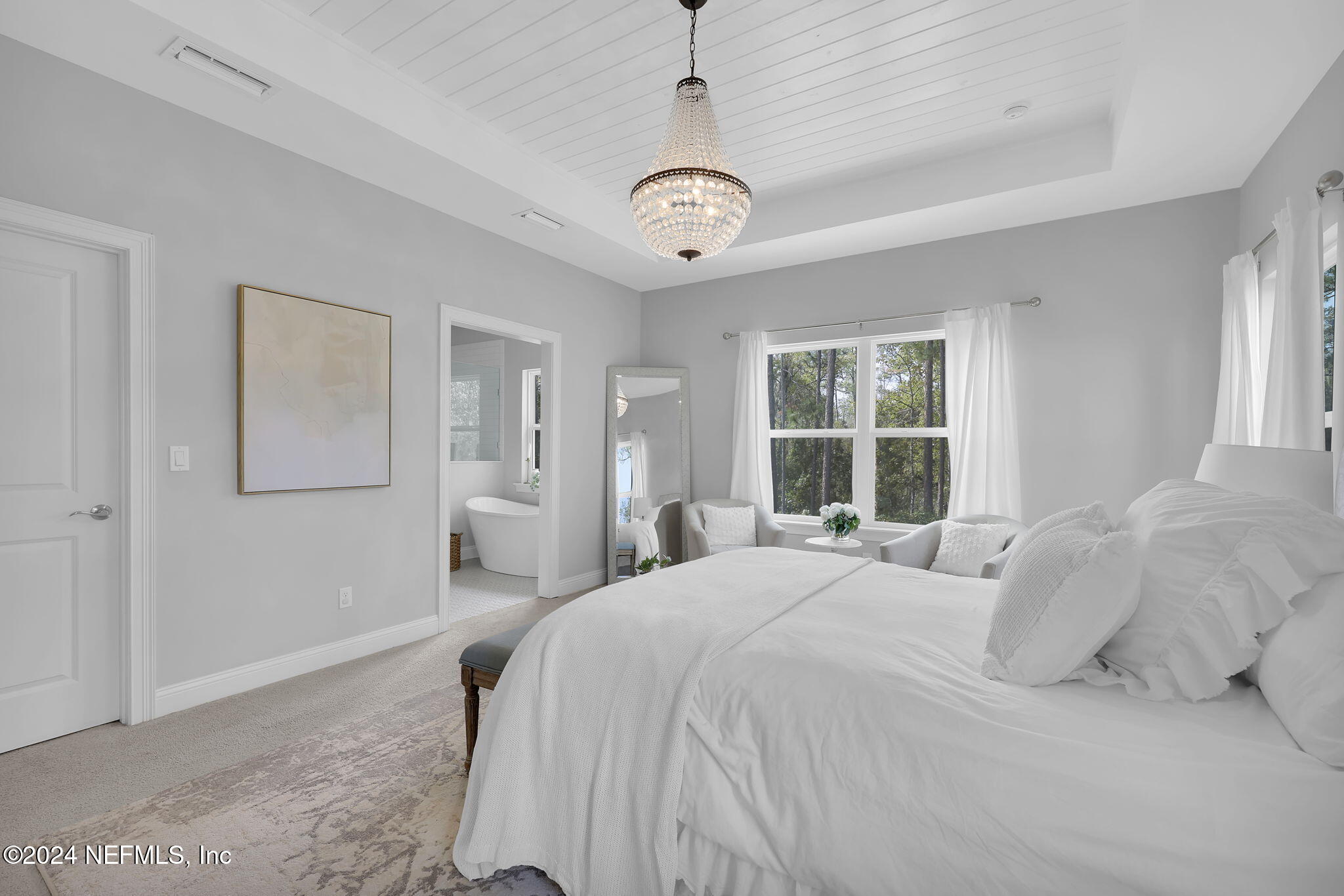 86 WOODVIEW Court