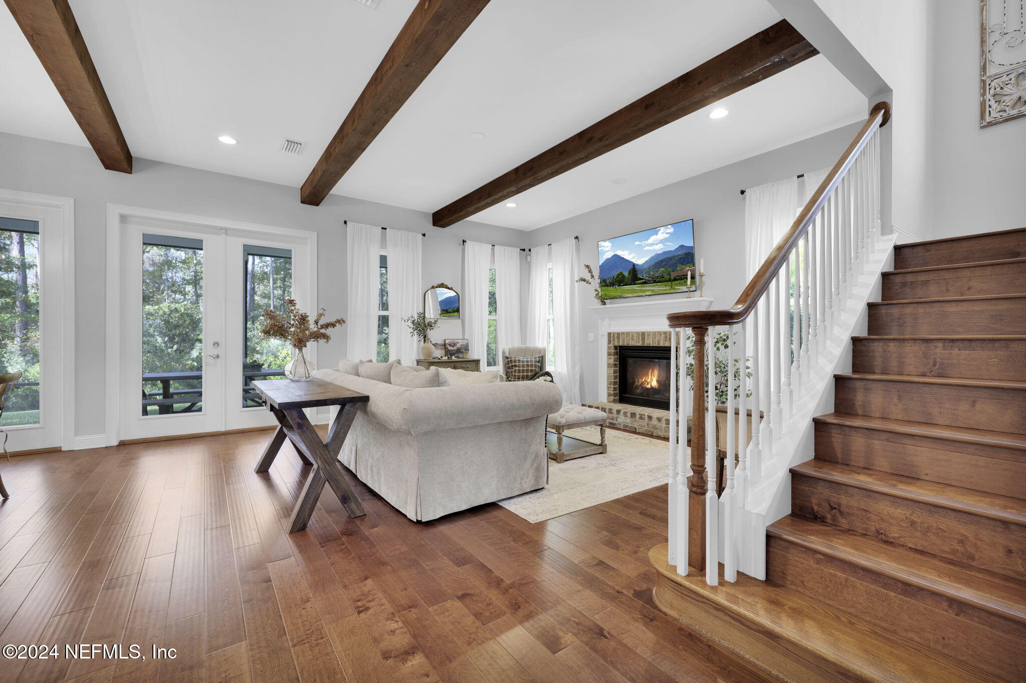 86 WOODVIEW Court