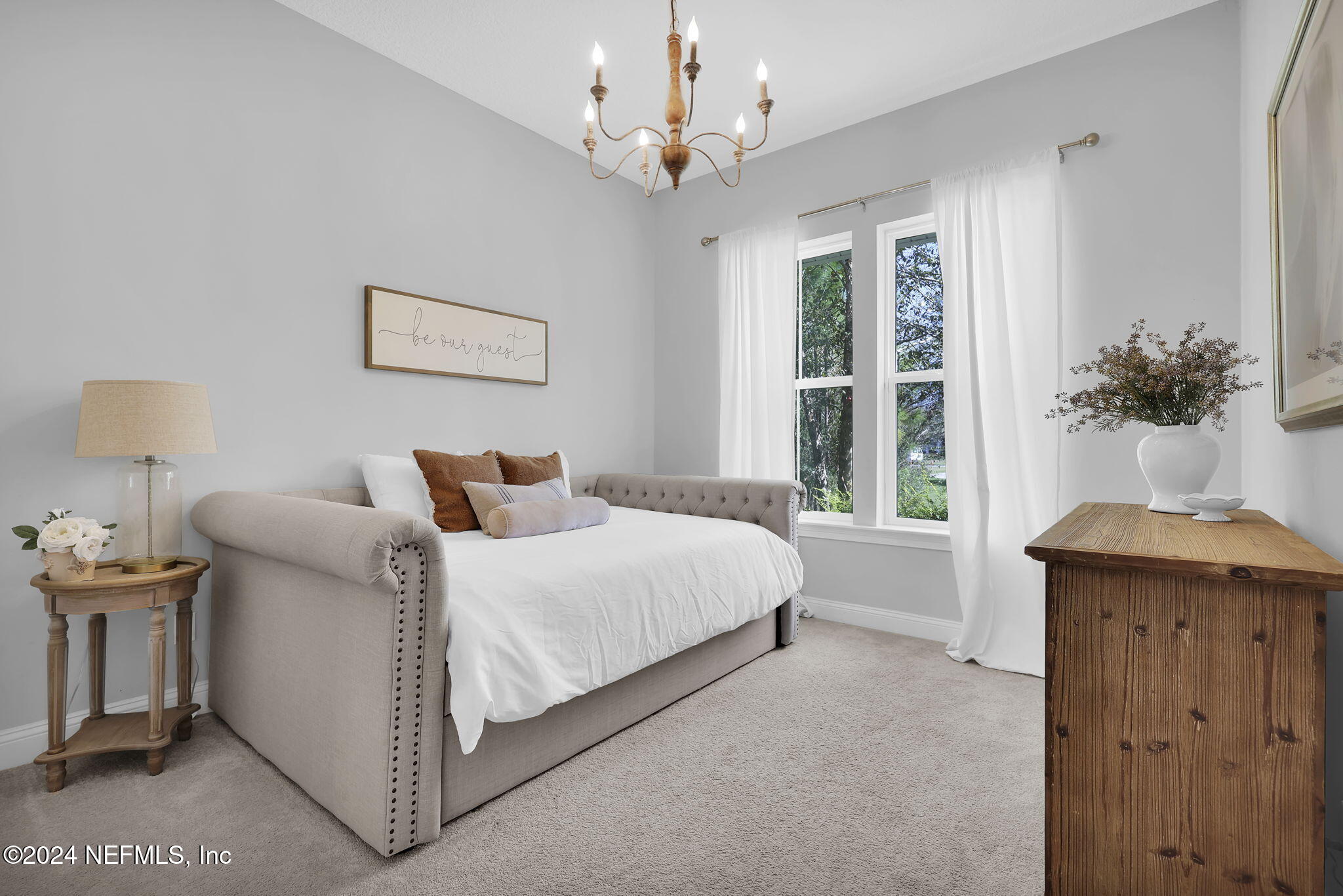 86 WOODVIEW Court