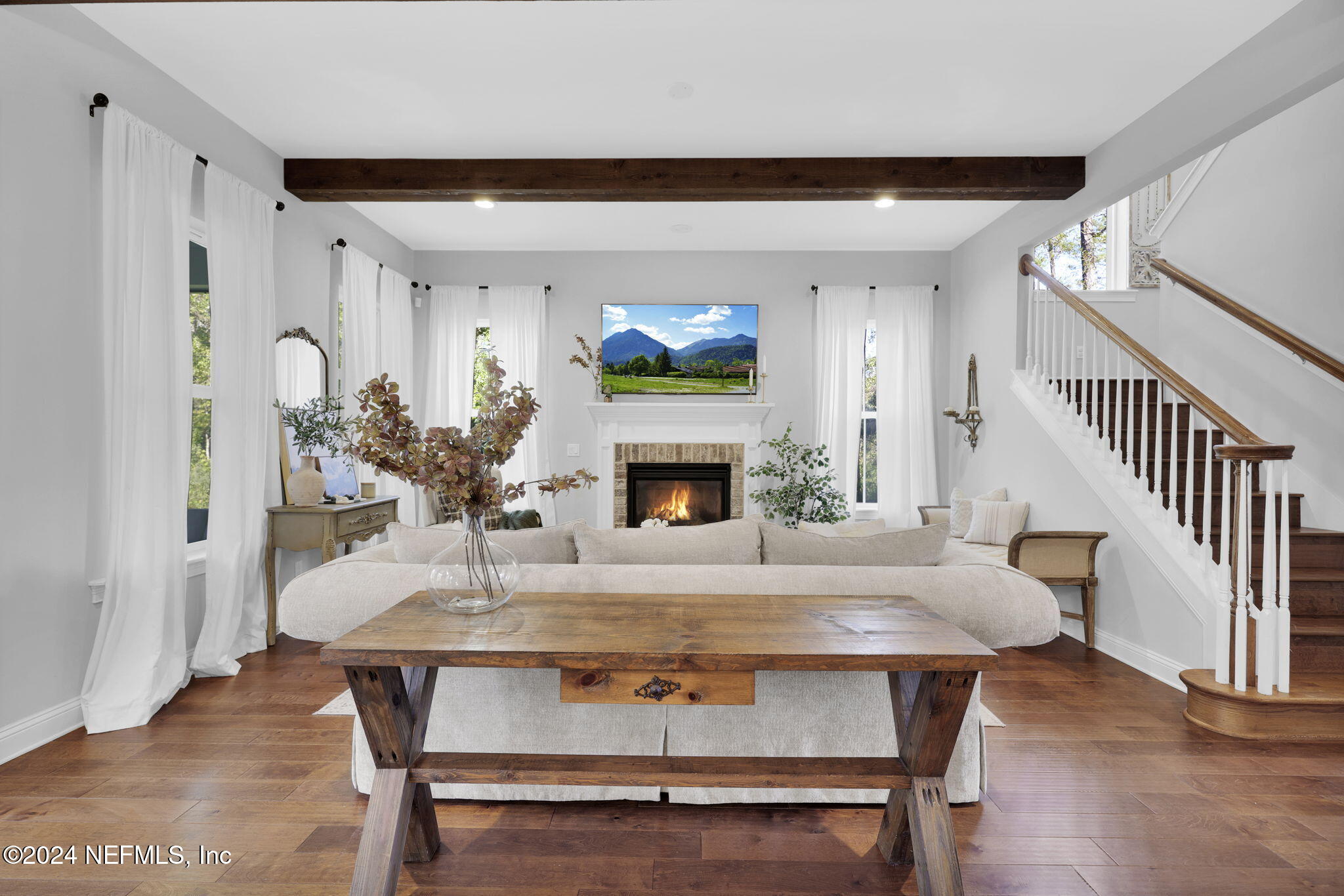86 WOODVIEW Court