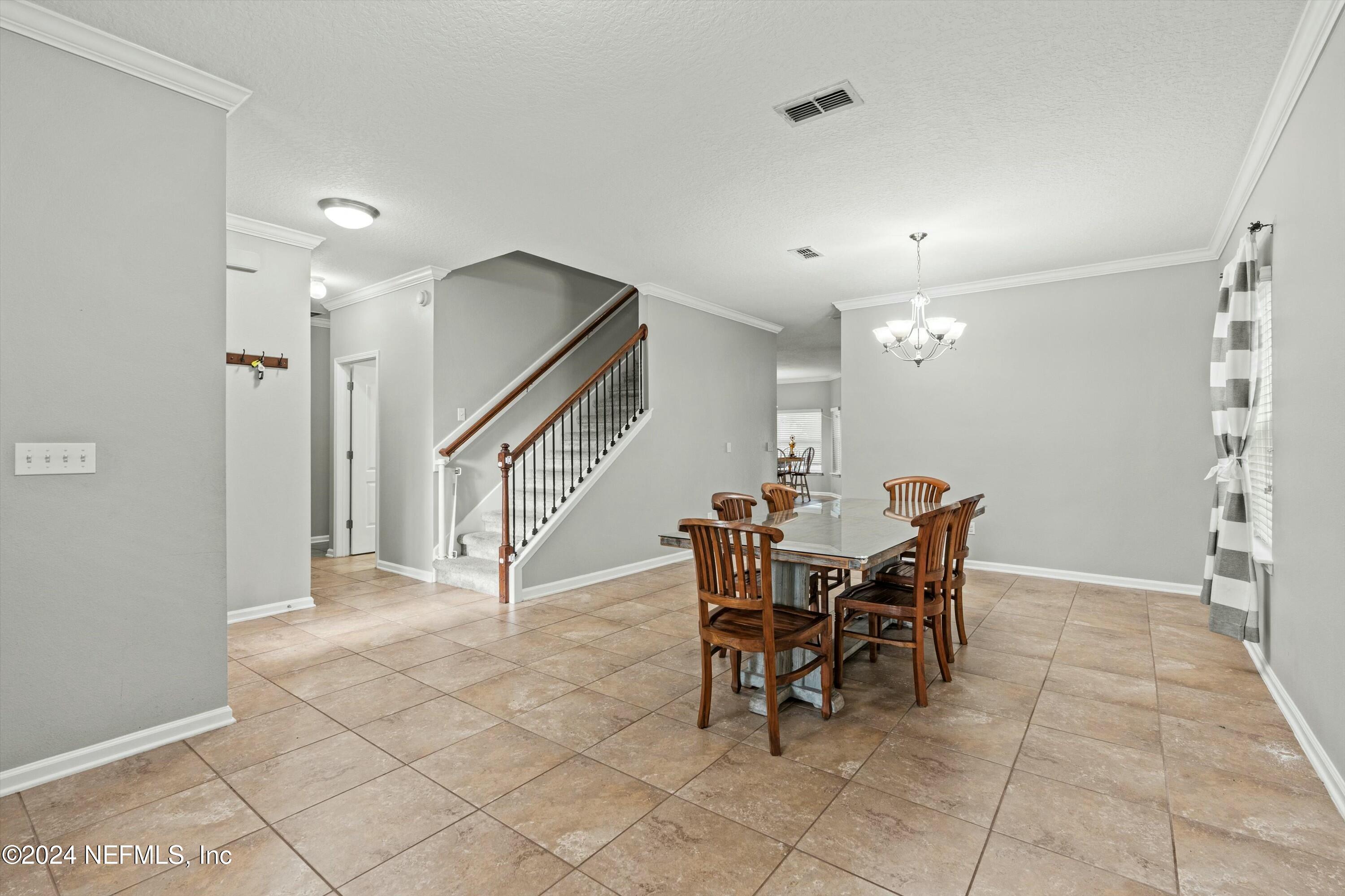 904 ROSE GARDEN Court