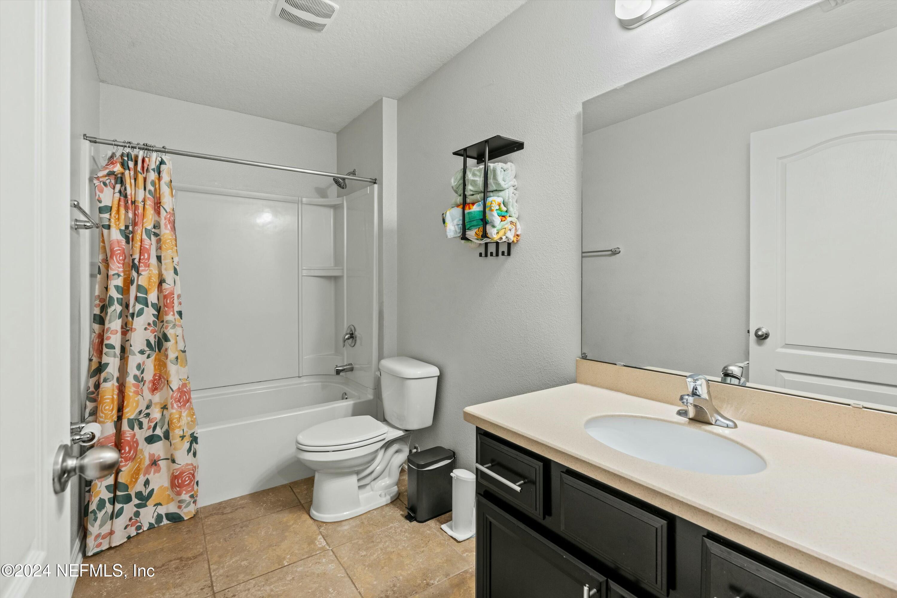 904 ROSE GARDEN Court