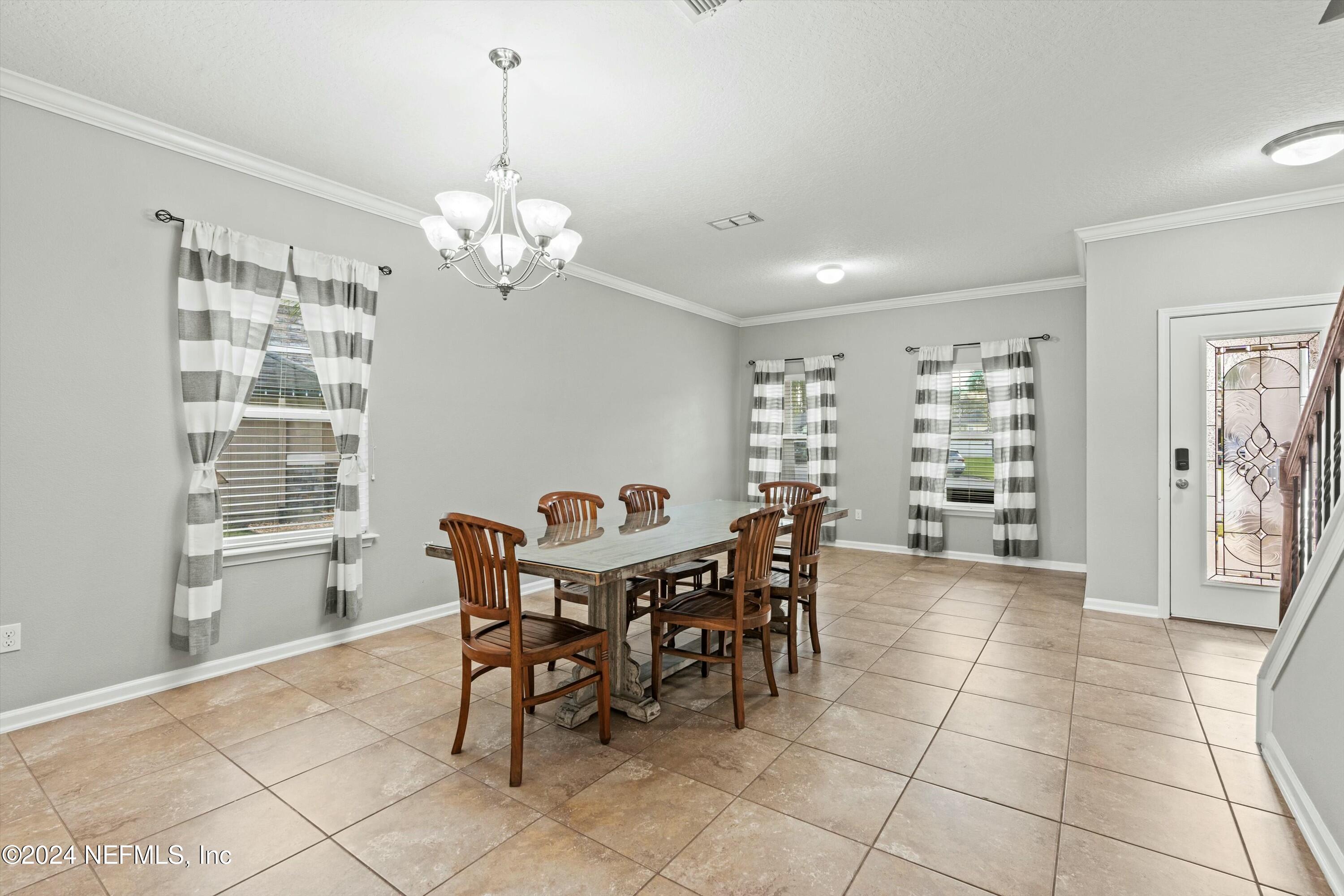 904 ROSE GARDEN Court