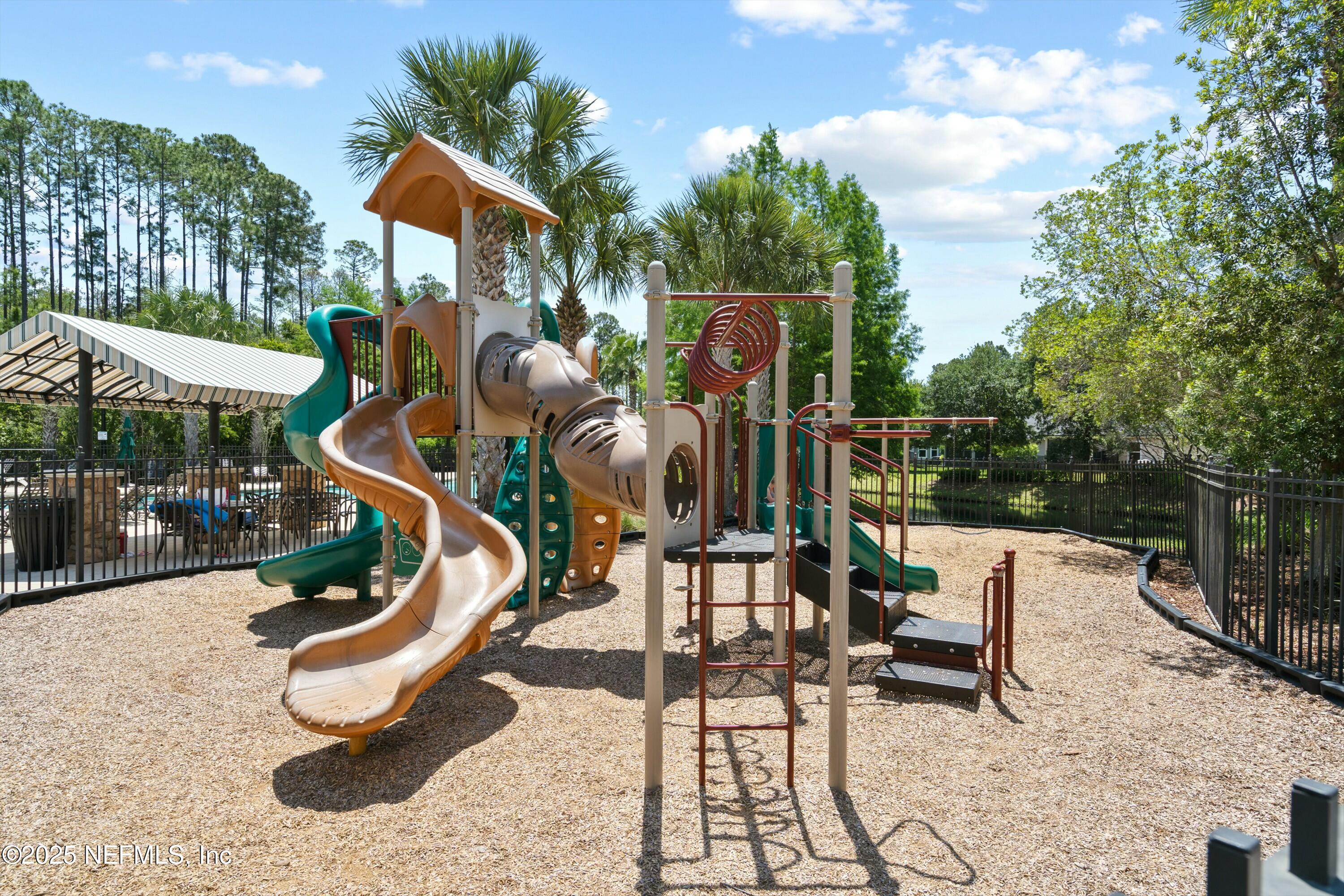 904 ROSE GARDEN Court