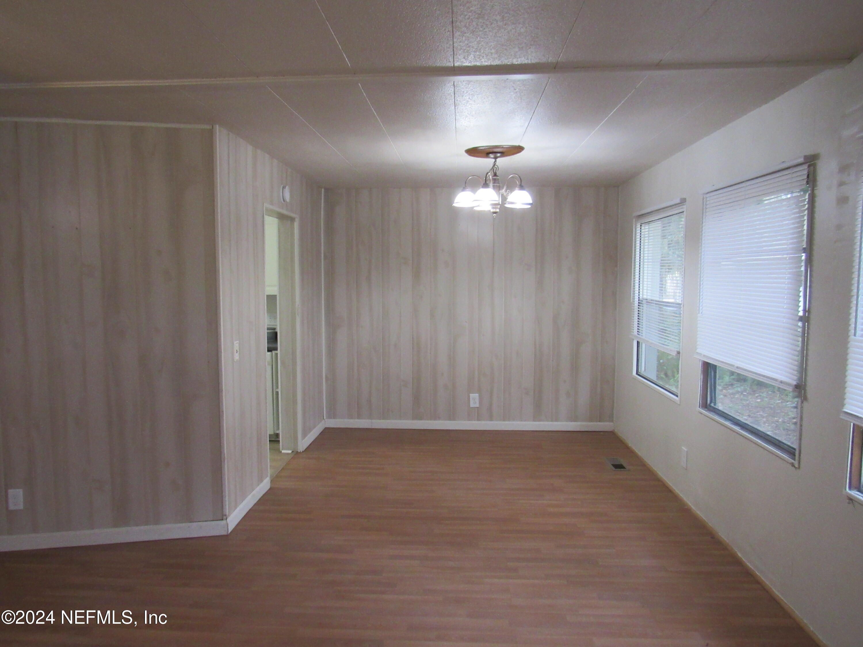 1185 HARMONY Drive S