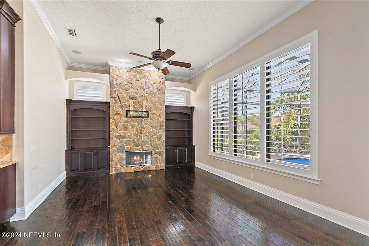 3654 EASTBURY Drive