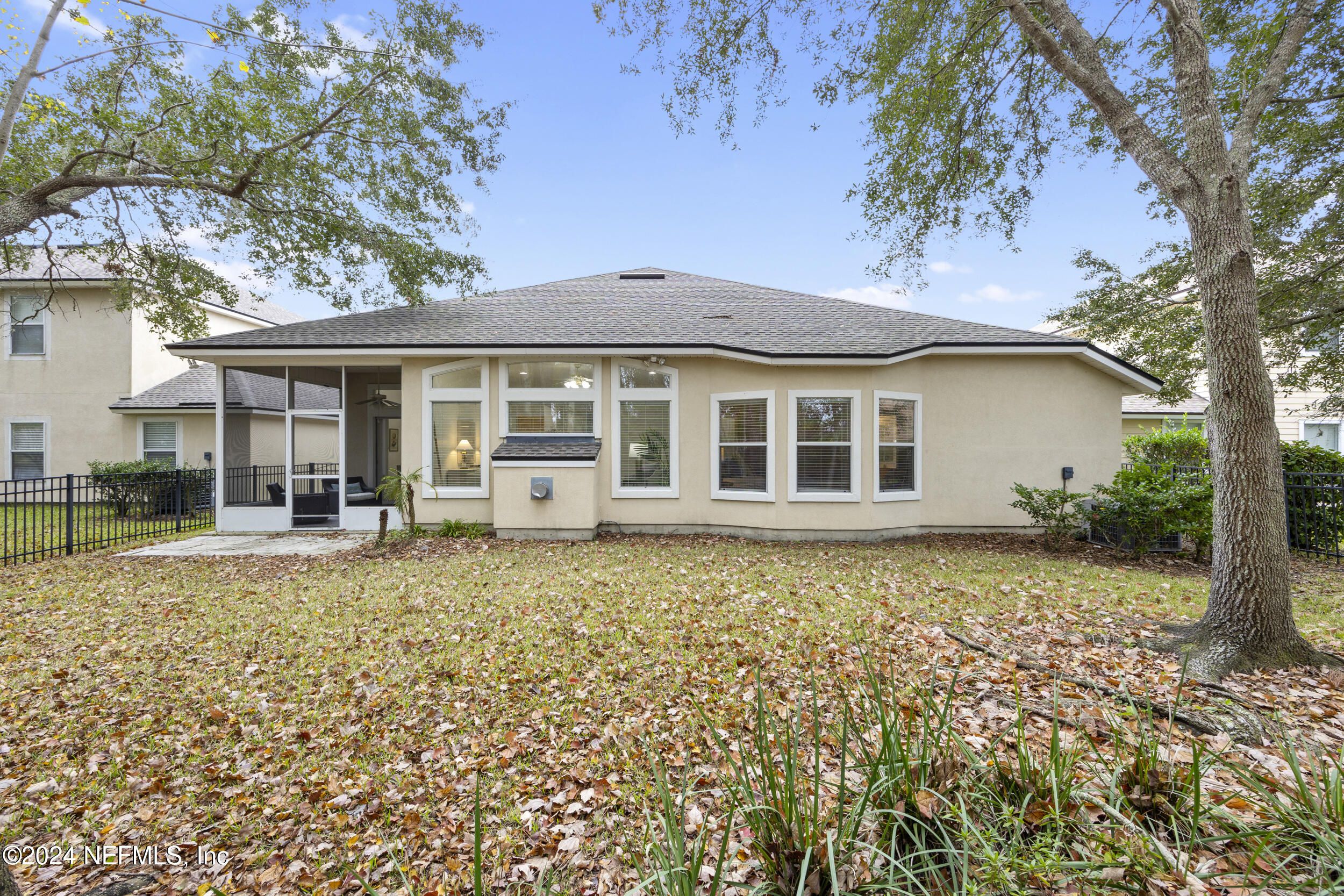 1863 CHATHAM VILLAGE Drive