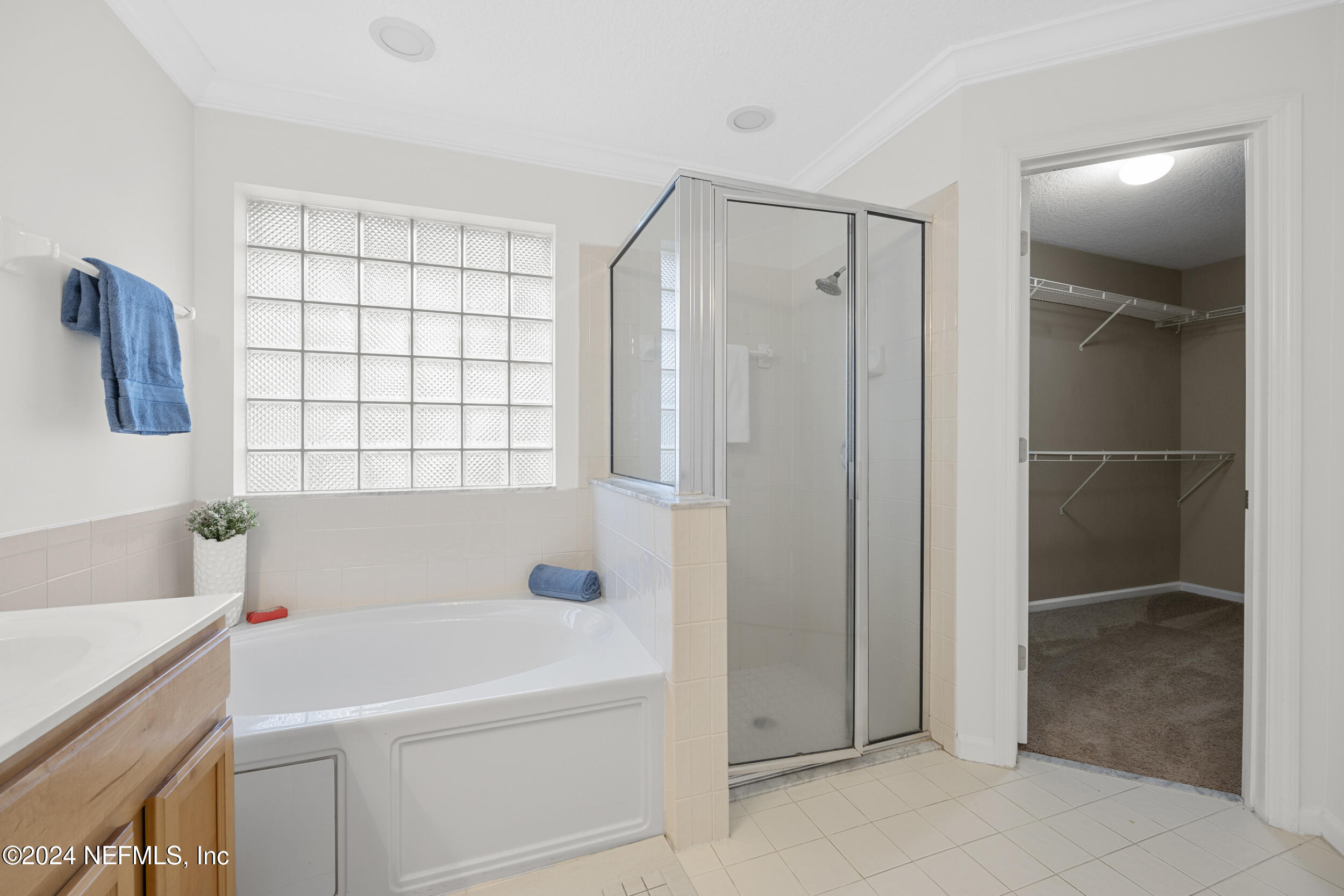 1863 CHATHAM VILLAGE Drive