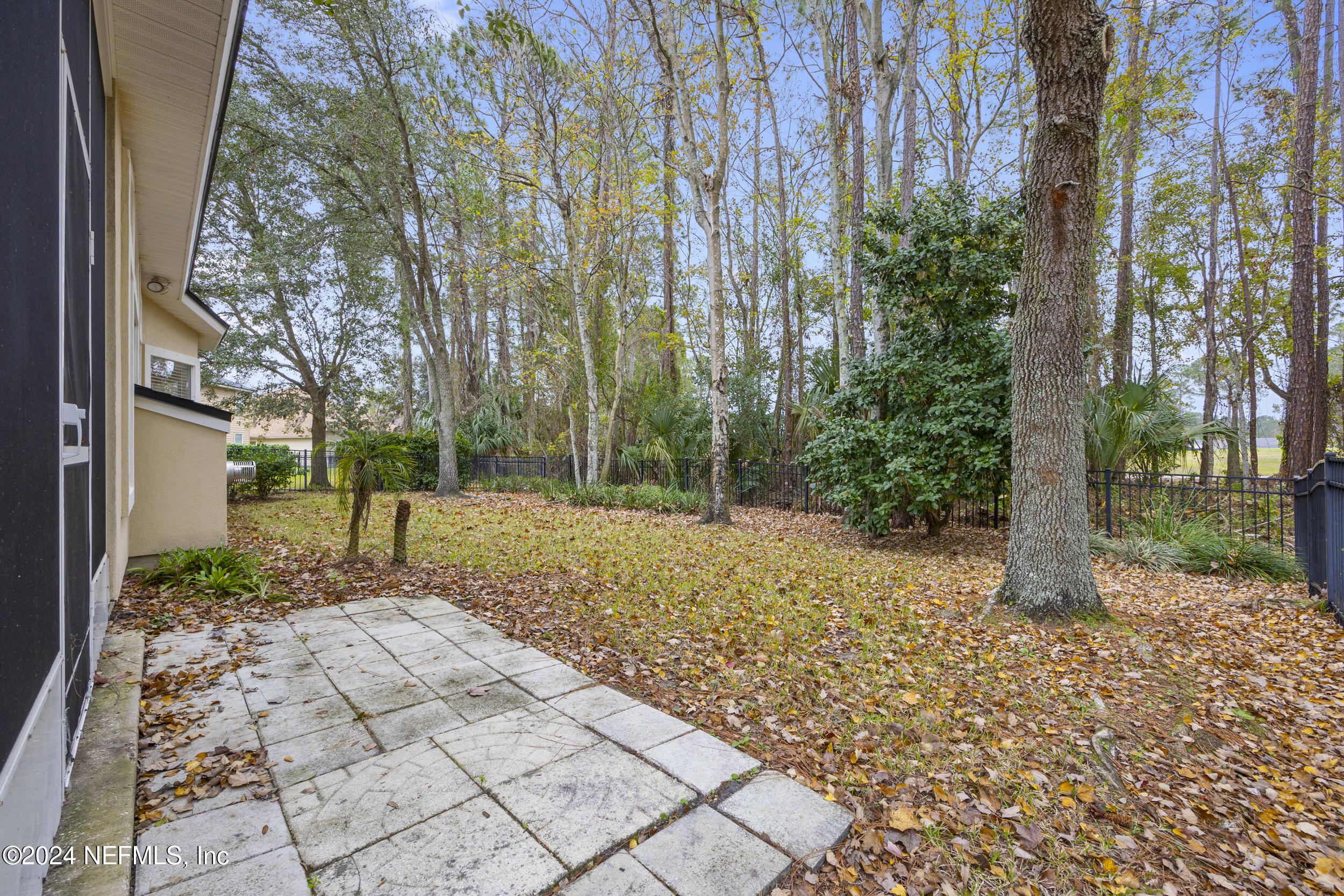 1863 CHATHAM VILLAGE Drive