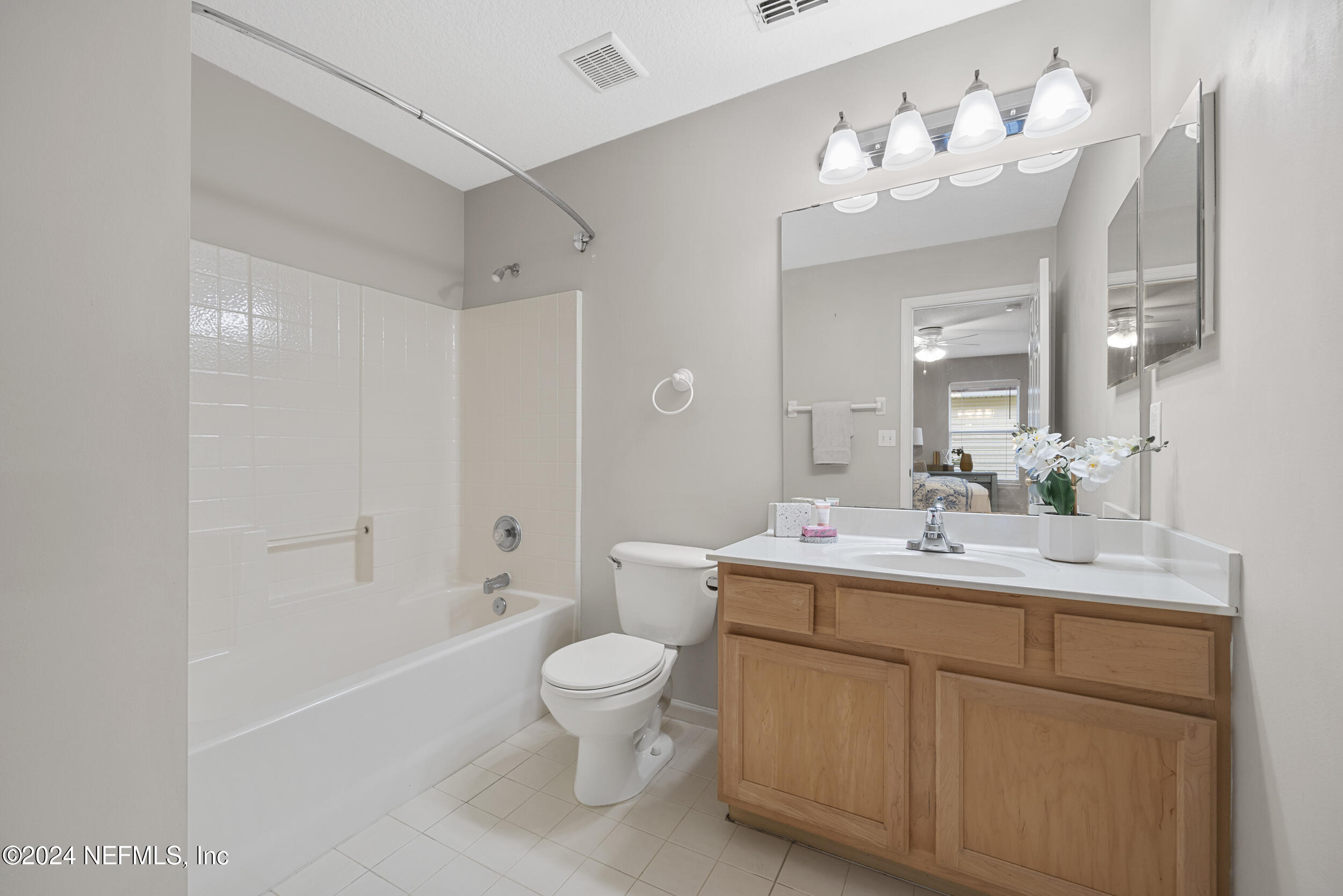 1863 CHATHAM VILLAGE Drive