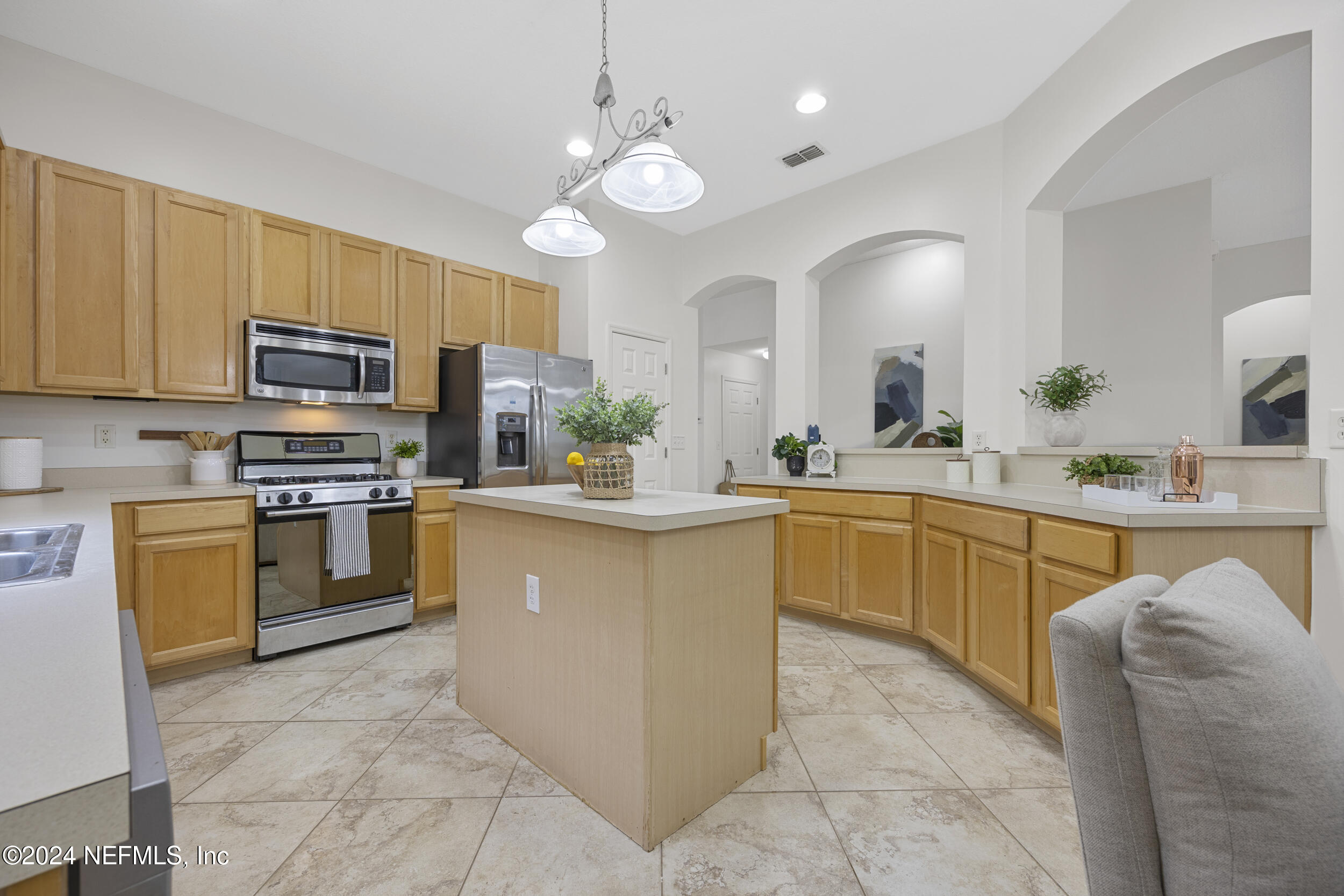 1863 CHATHAM VILLAGE Drive