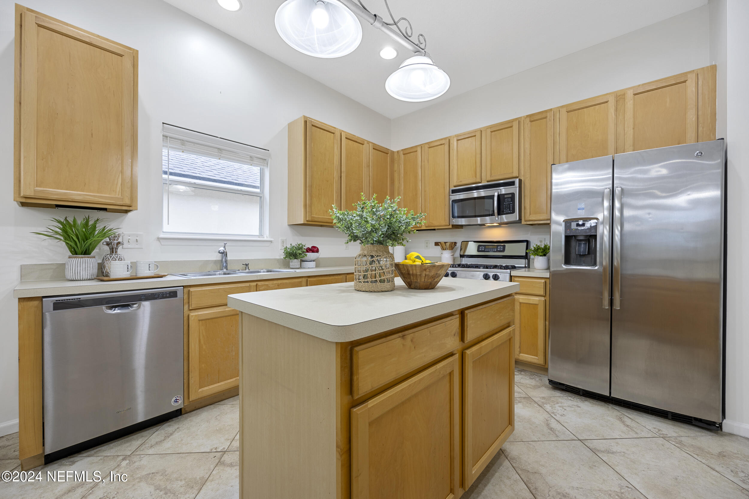 1863 CHATHAM VILLAGE Drive