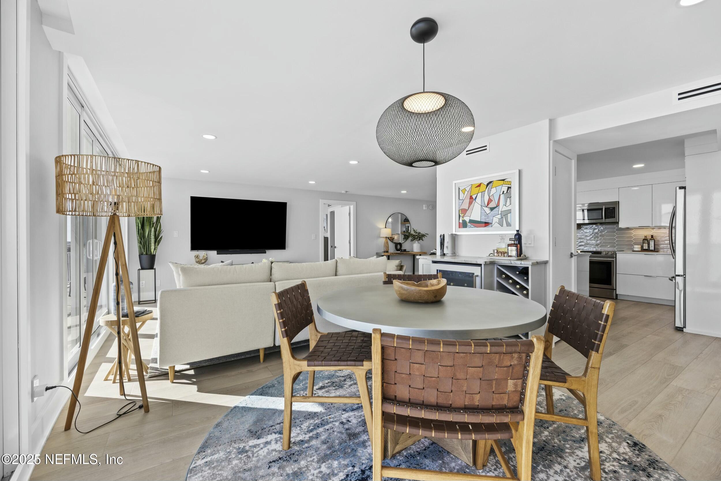 1601 OCEAN Drive, 505