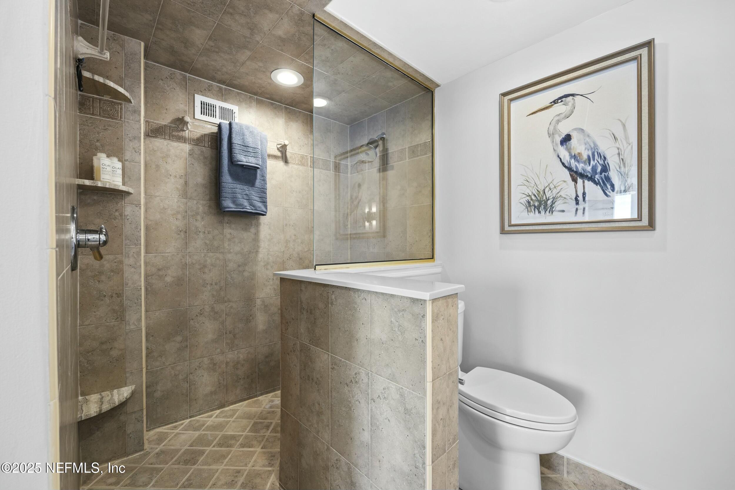 1601 OCEAN Drive, 505