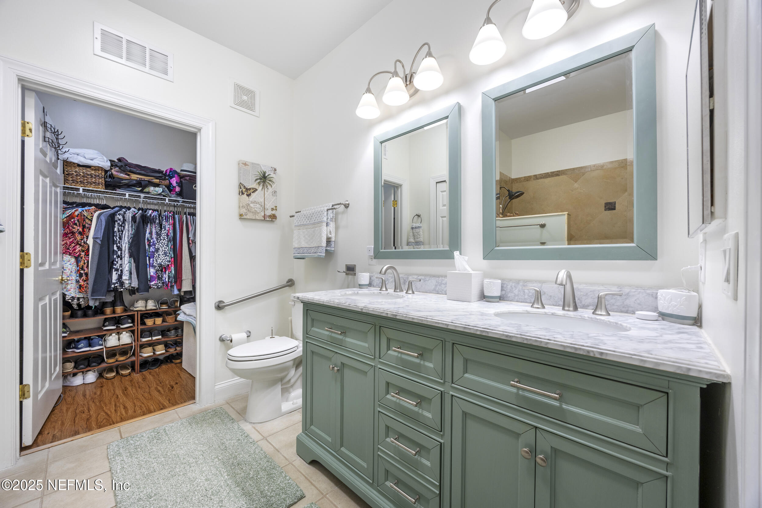 135 LEGENDARY Drive, 101