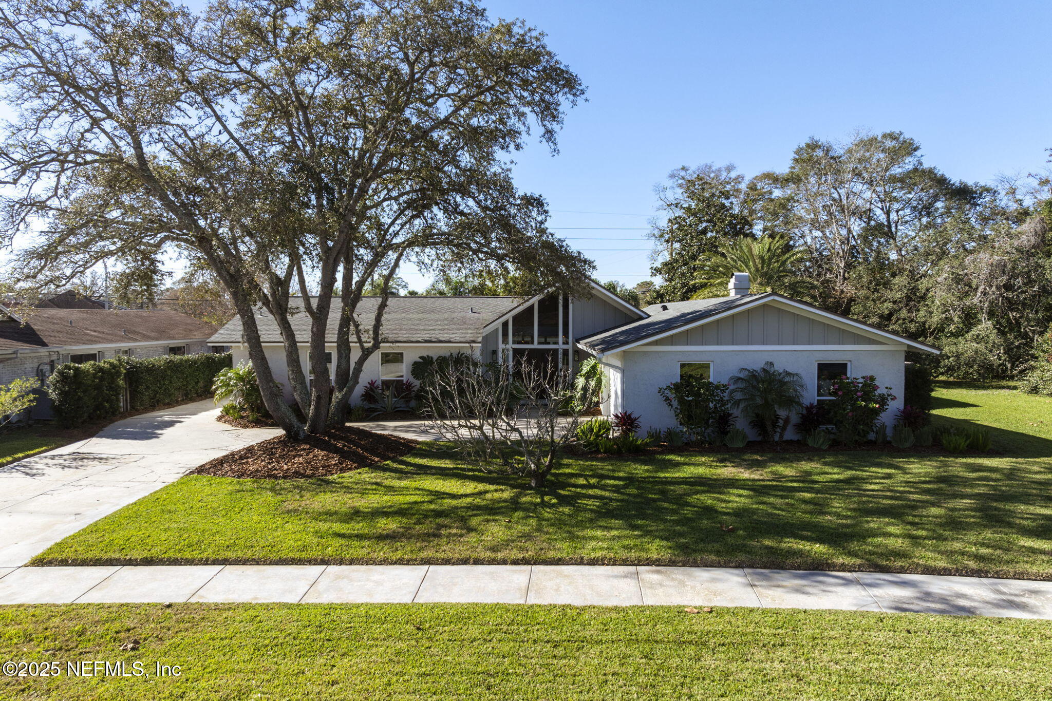 2448 BLACKBEARD Drive