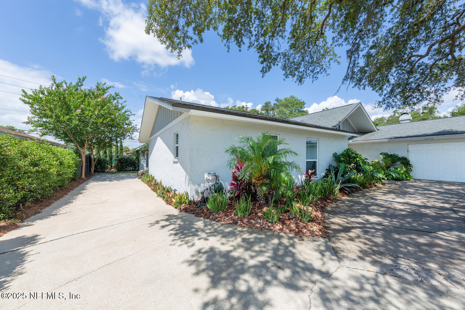 2448 BLACKBEARD Drive