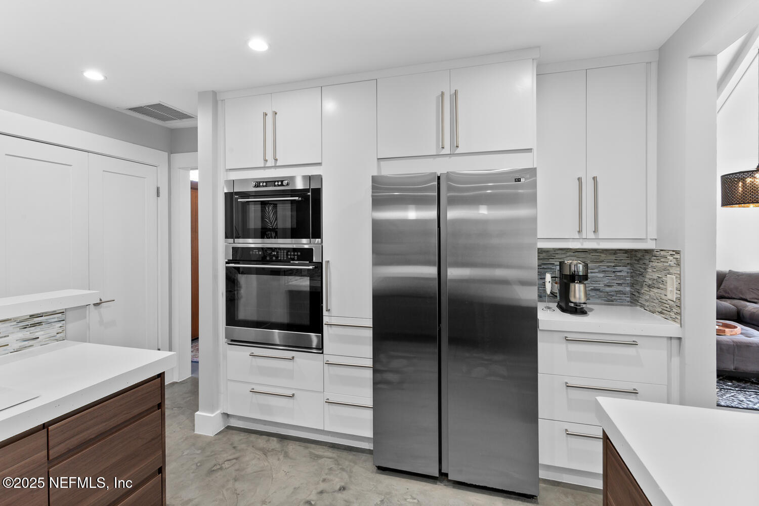 2448 BLACKBEARD Drive