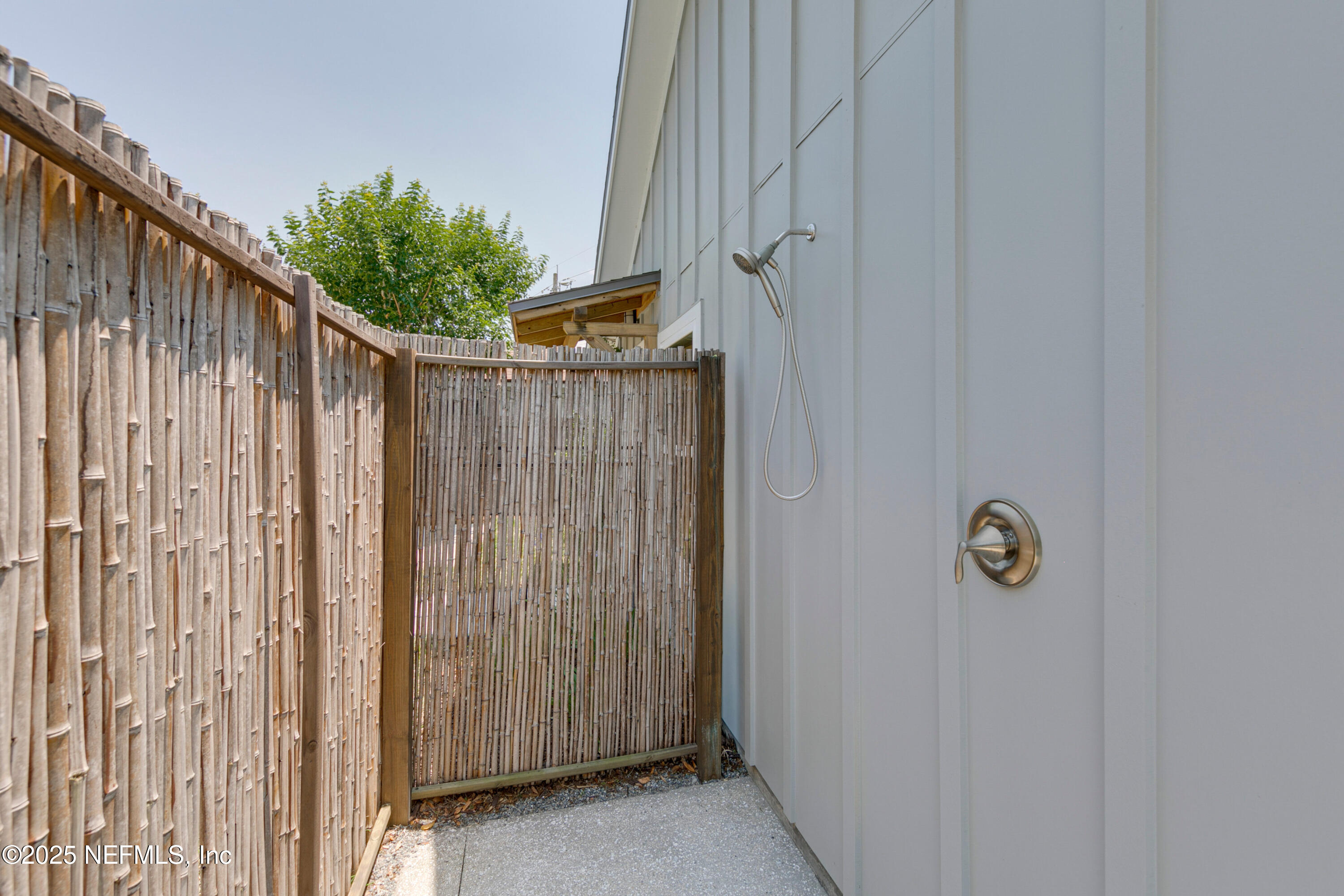 2448 BLACKBEARD Drive