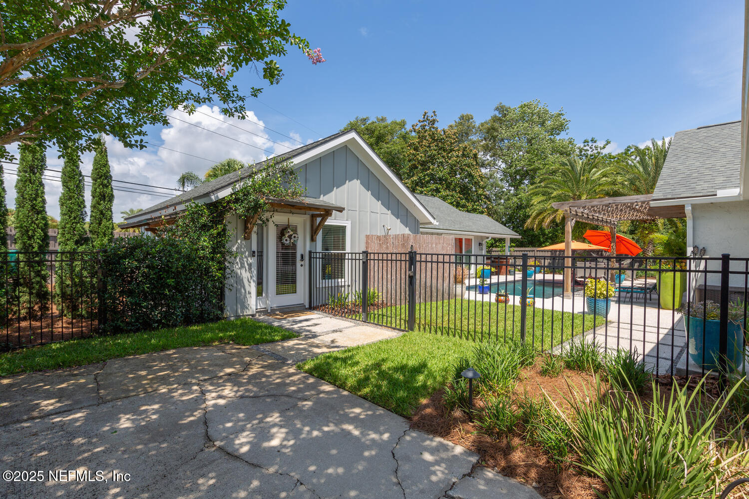 2448 BLACKBEARD Drive