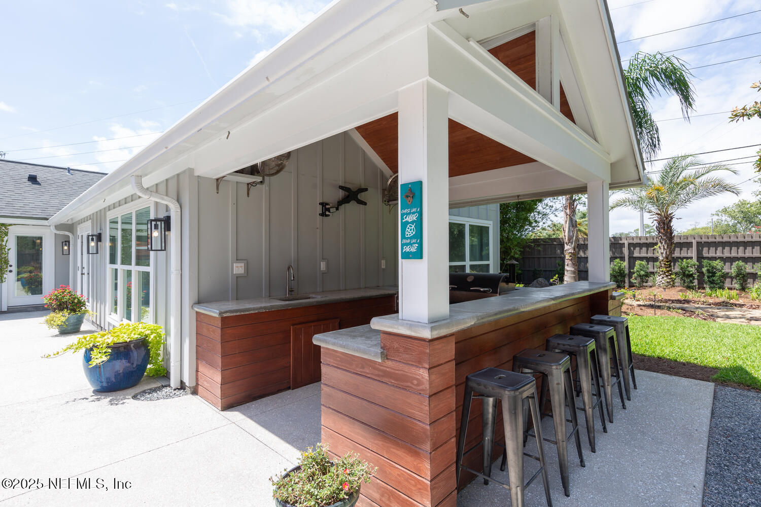 2448 BLACKBEARD Drive