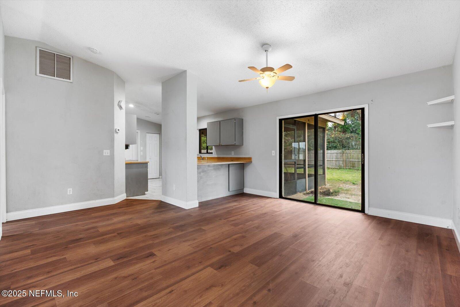 56 RAMBLEWOOD Drive