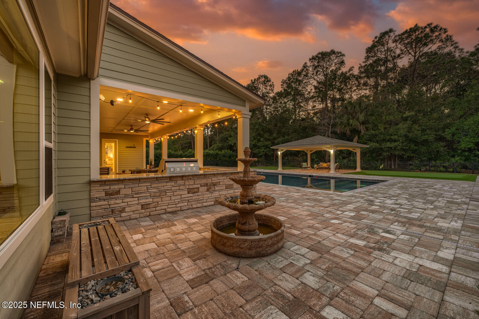 4468 HUNTERSTON Lane
