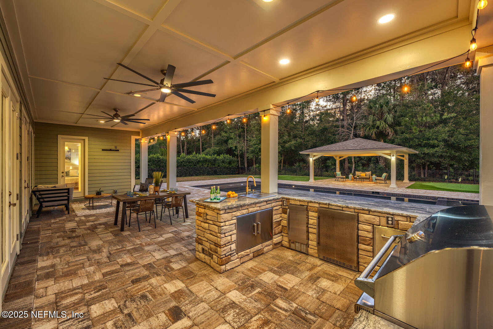 4468 HUNTERSTON Lane