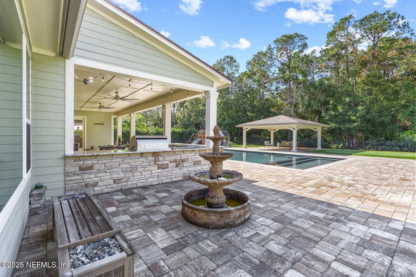 4468 HUNTERSTON Lane