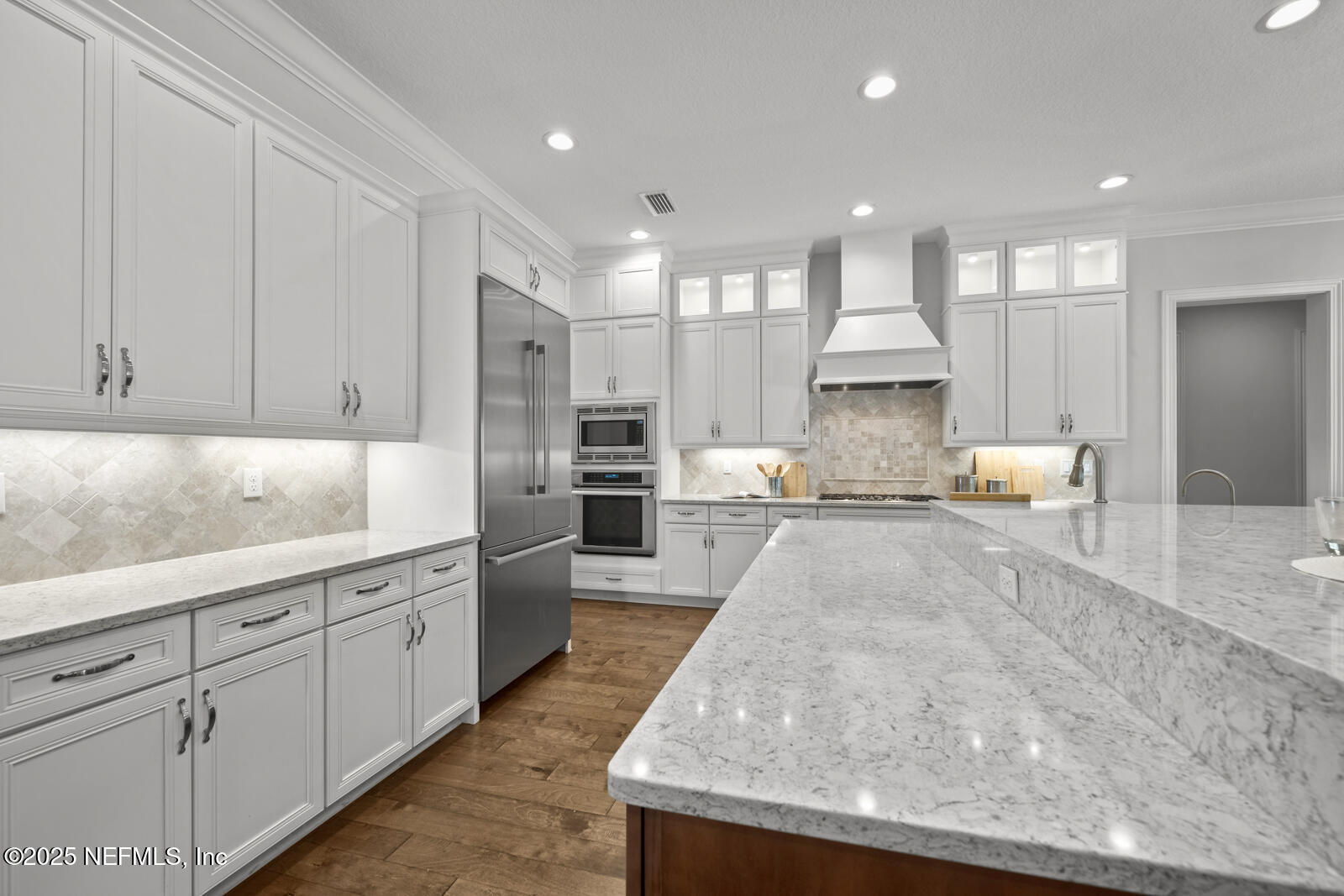 4468 HUNTERSTON Lane