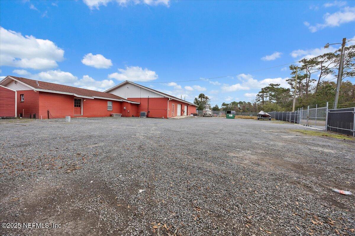 474390 E STATE ROAD 200