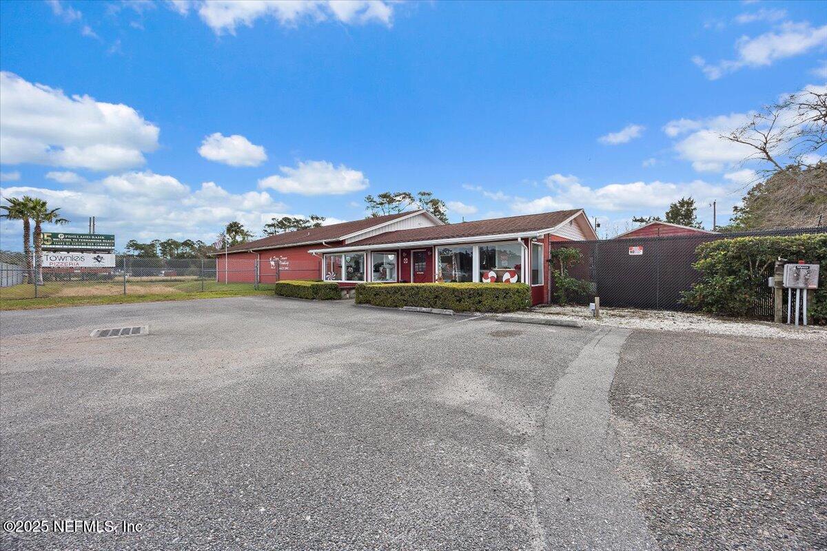 474390 E STATE ROAD 200