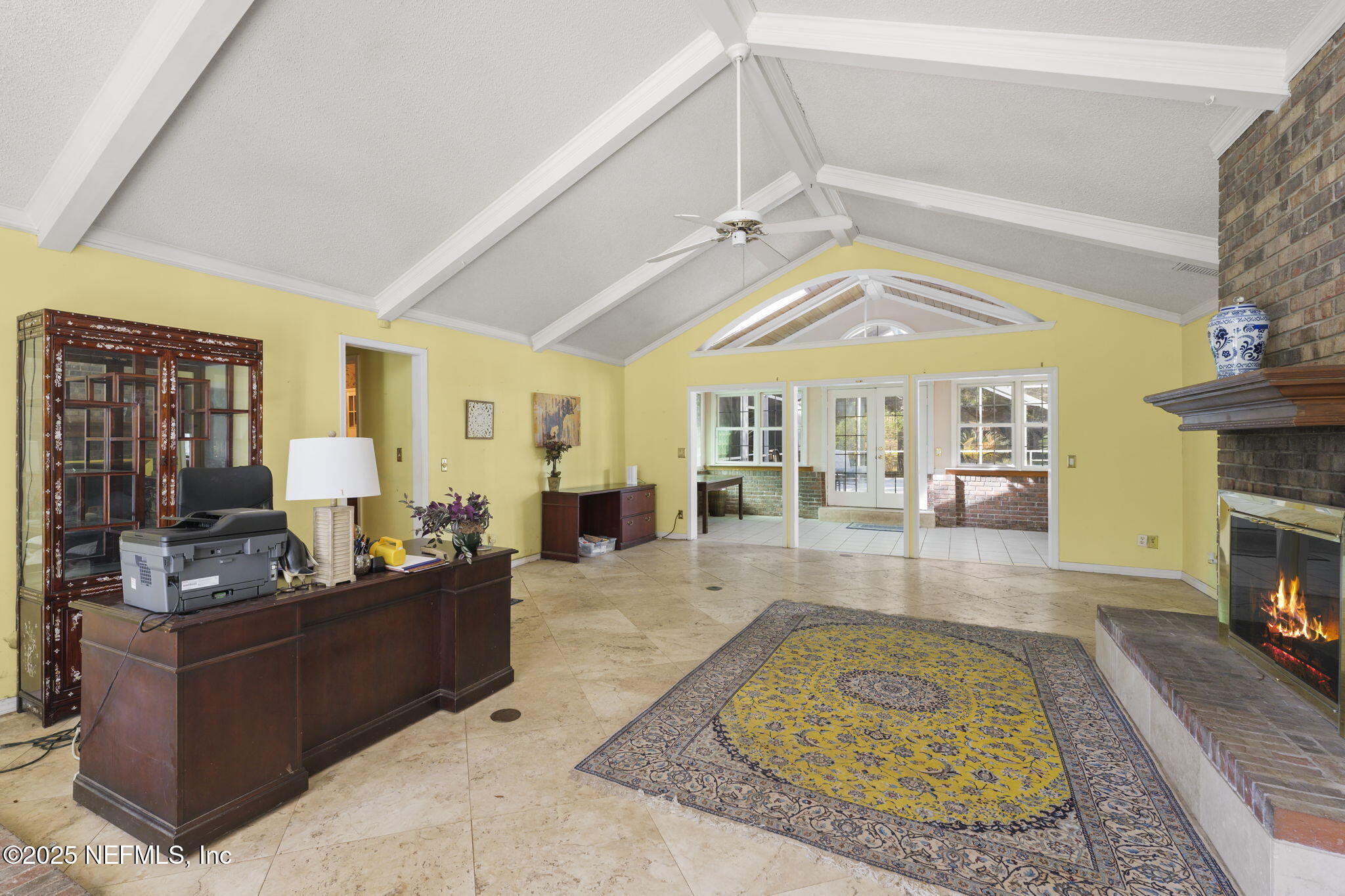 4221 CLEARWATER Lane