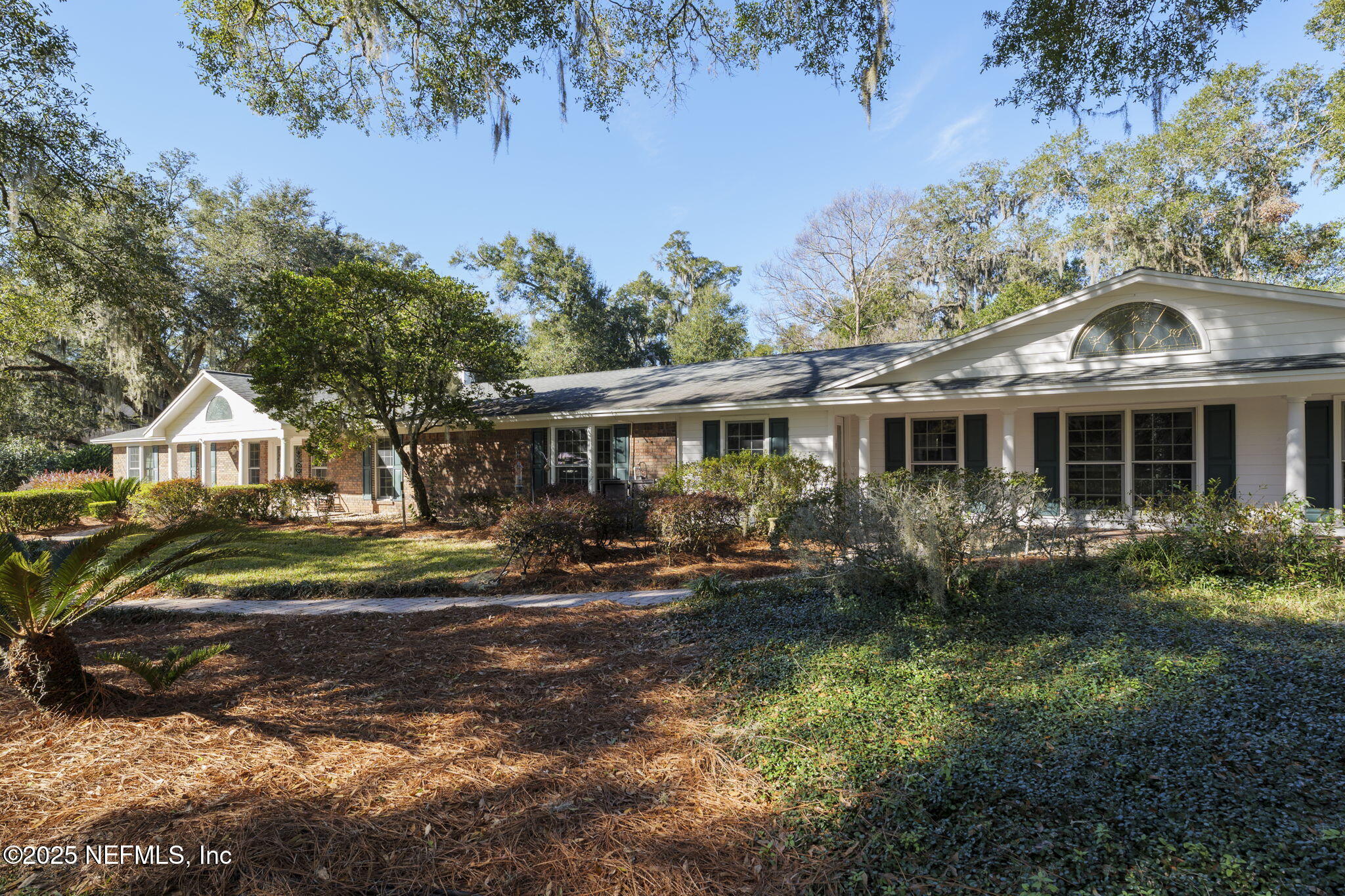 4221 CLEARWATER Lane