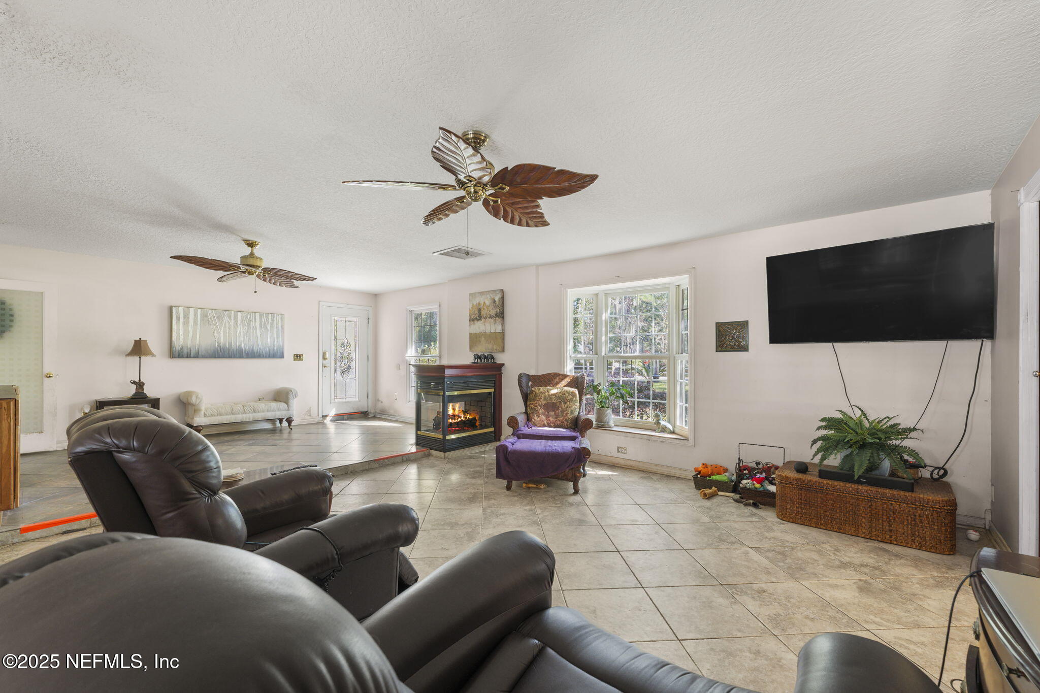 4221 CLEARWATER Lane