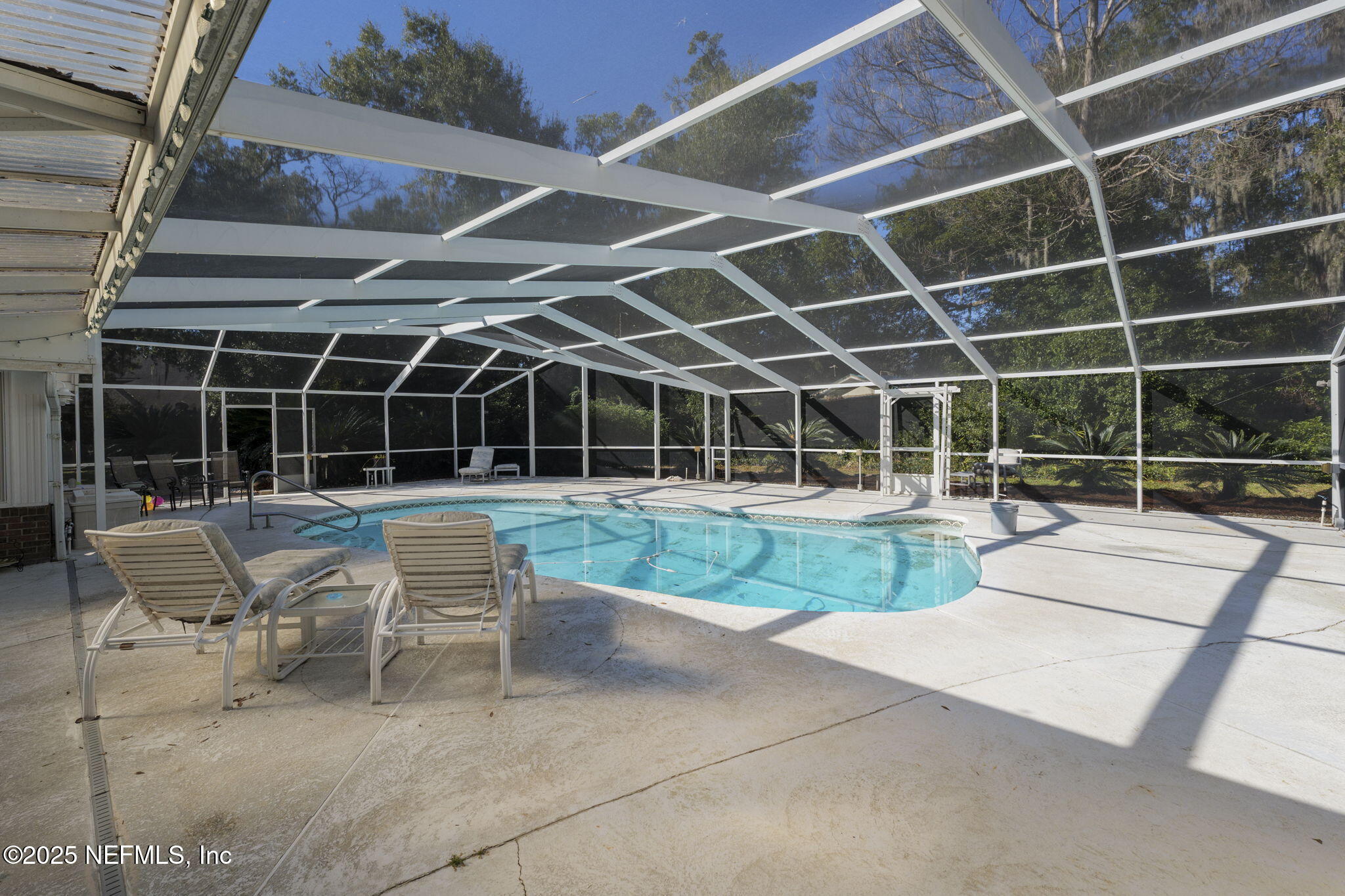 4221 CLEARWATER Lane