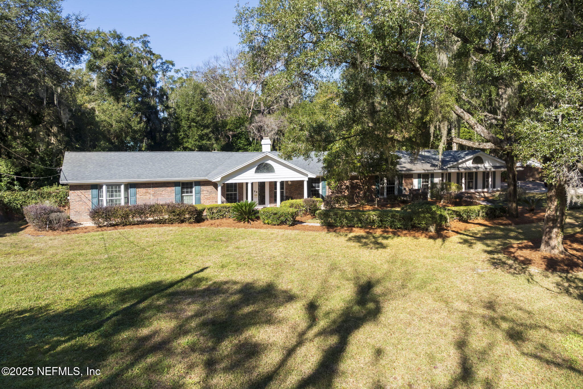 4221 CLEARWATER Lane