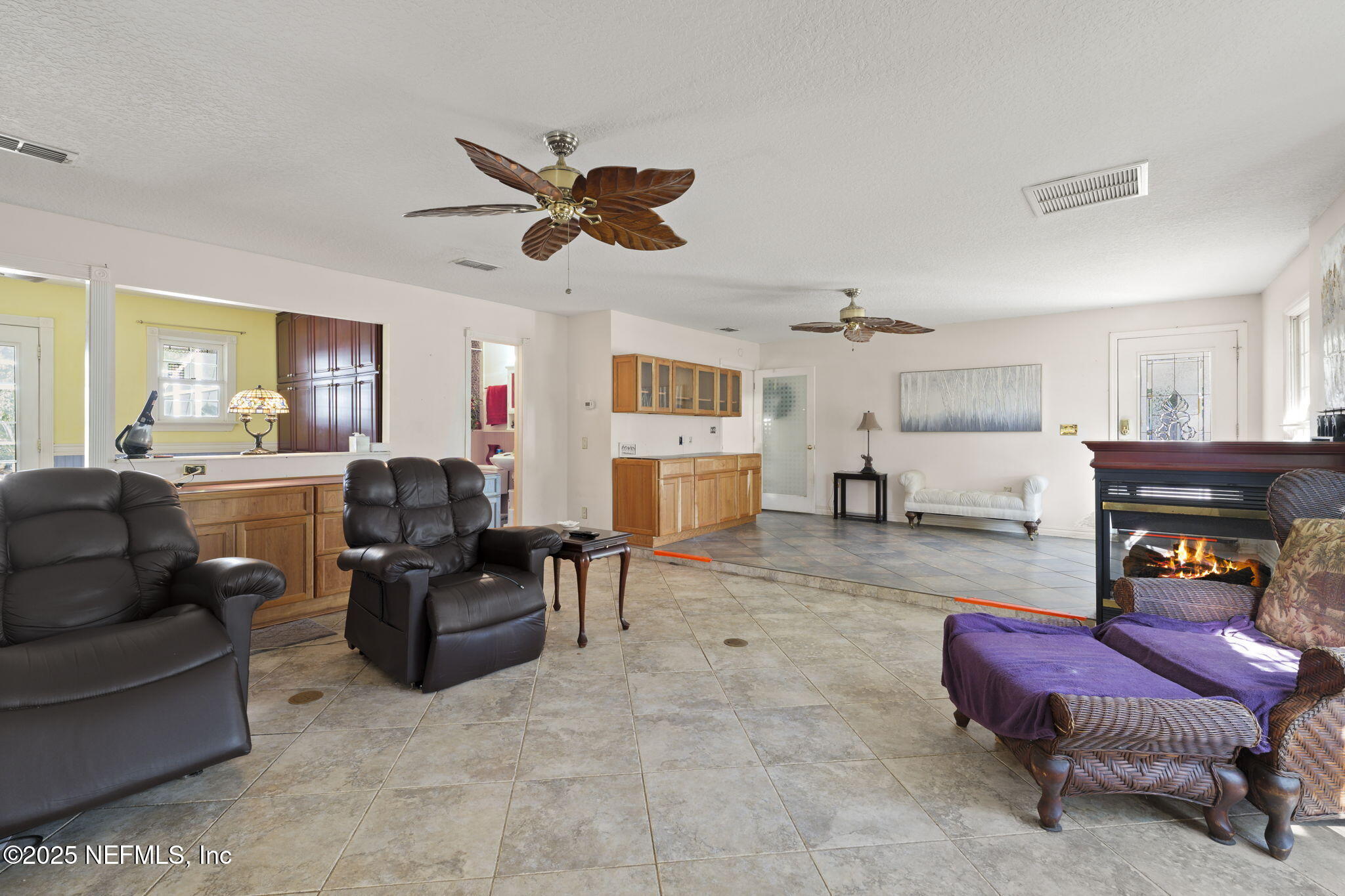 4221 CLEARWATER Lane