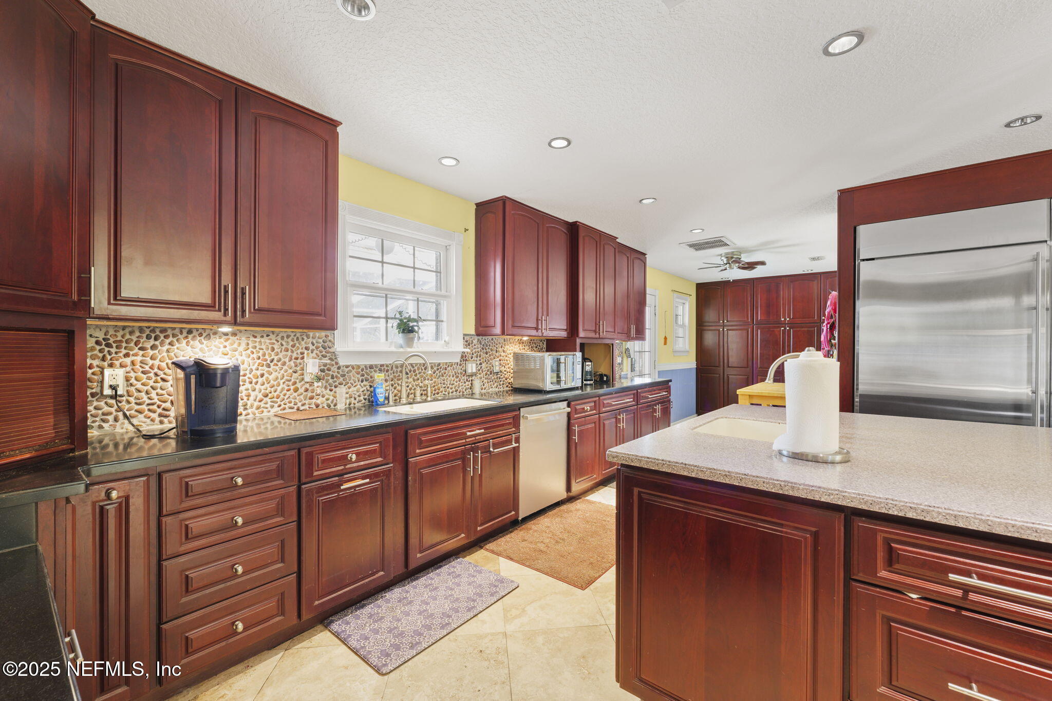 4221 CLEARWATER Lane
