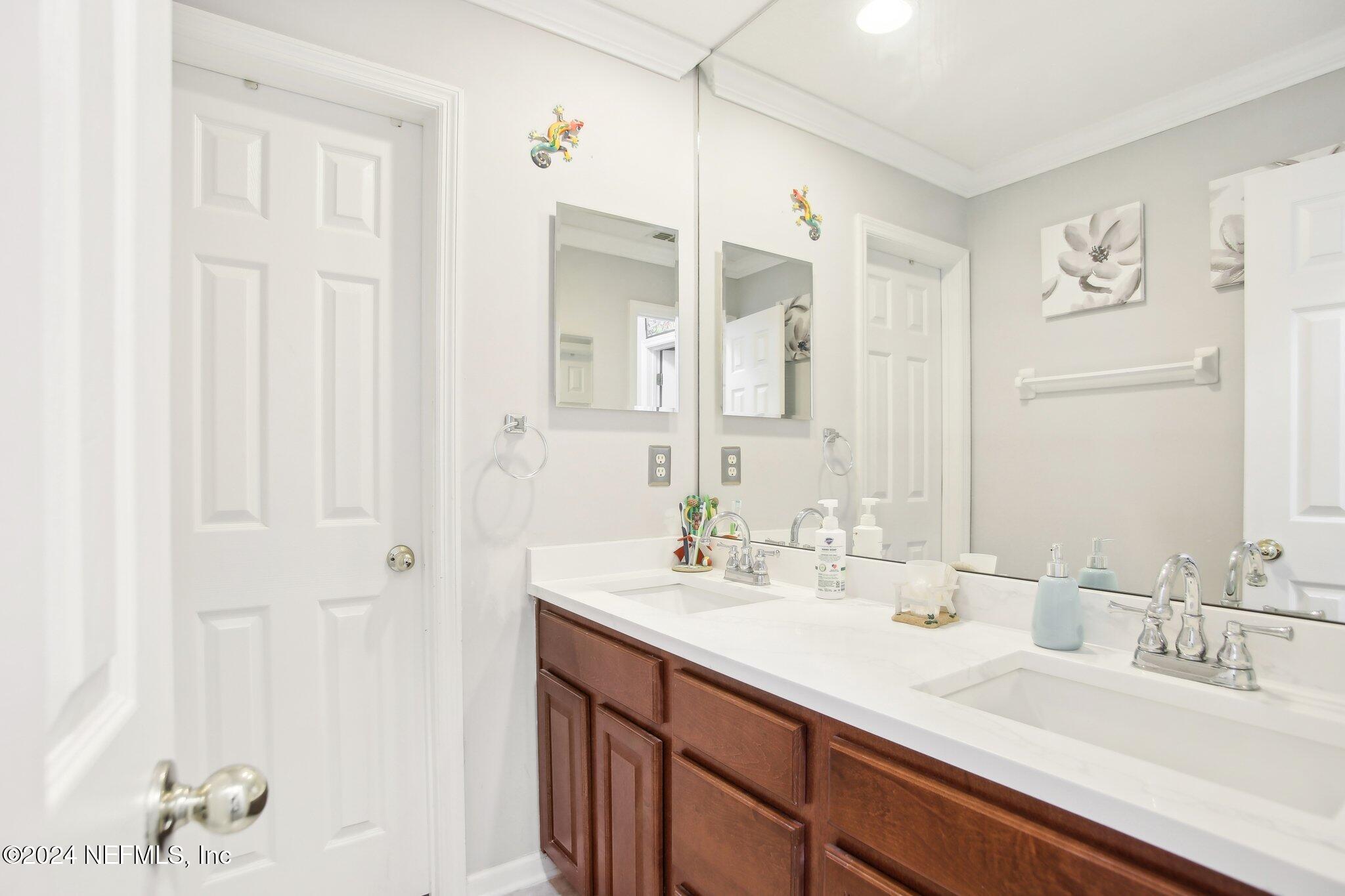156 SCOTLAND YARD Boulevard, St. Johns