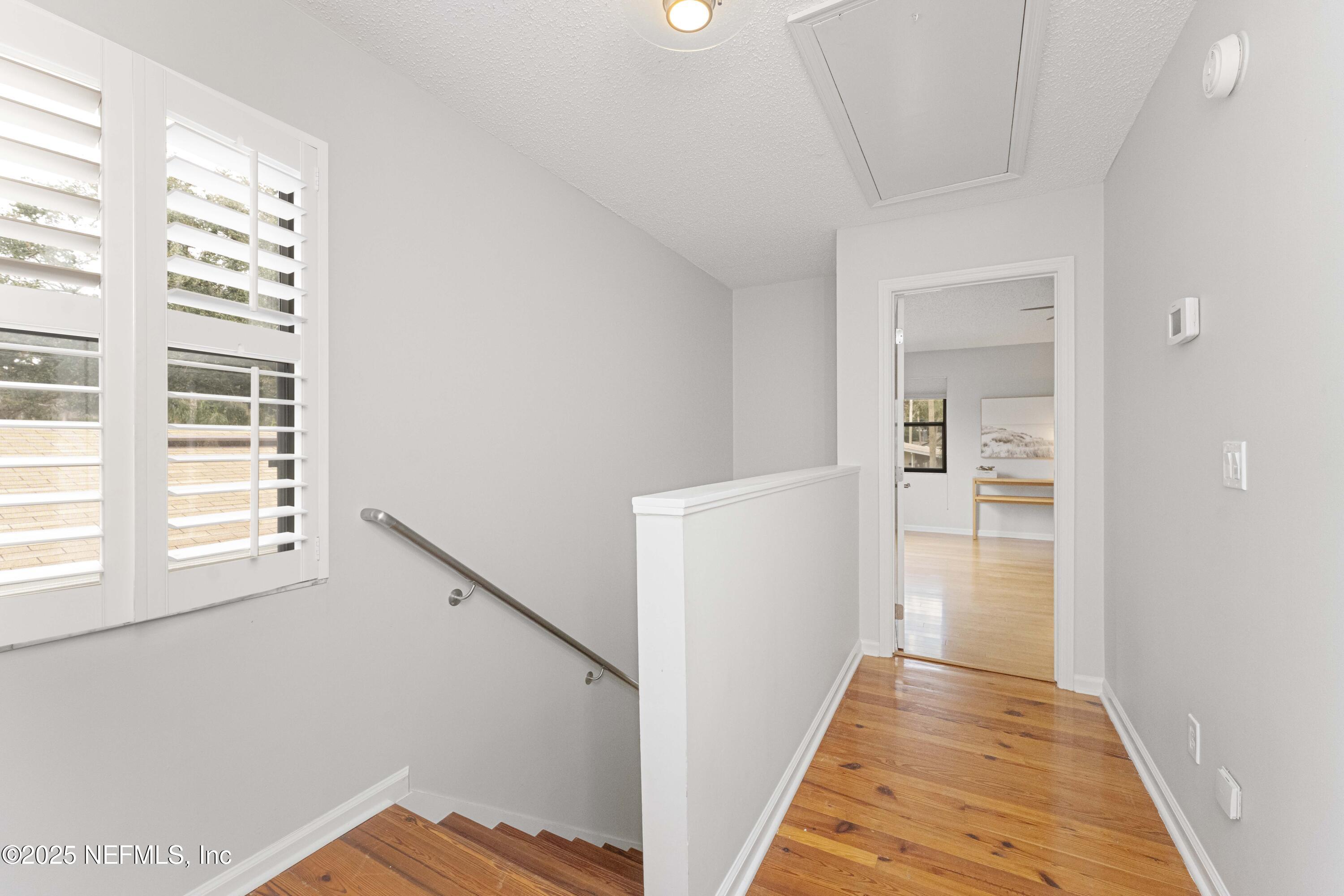 372 4TH Street