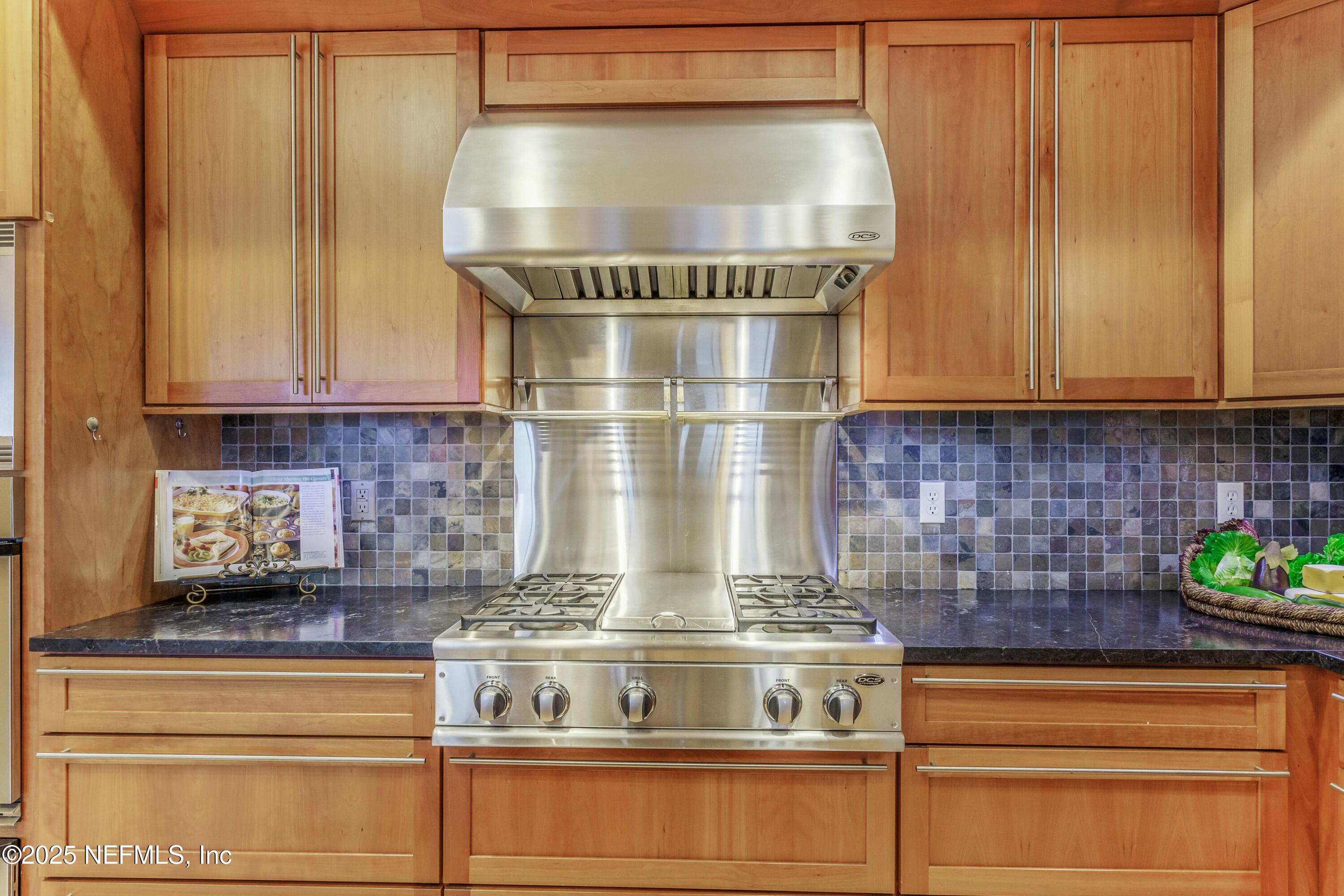 940564 OLD NASSAUVILLE Road