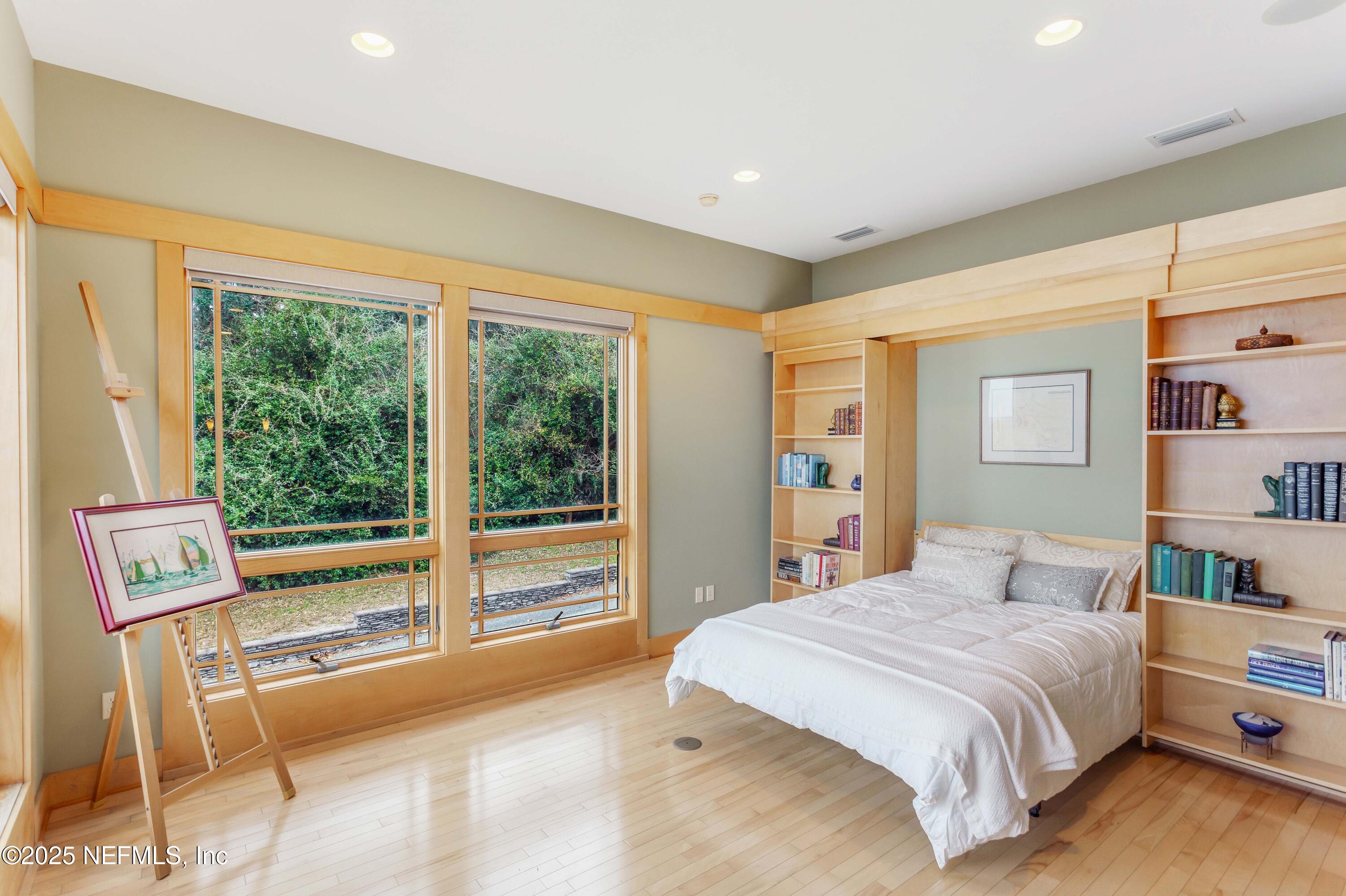 940564 OLD NASSAUVILLE Road